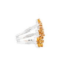 18 Karat Gold 2.64 Carats Golden Topaz and Diamond Modern Ring