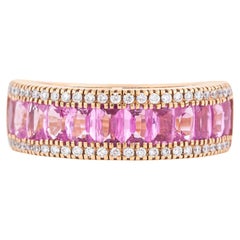 Sortija de media banda de oro de 18 quilates con diamante y zafiro rosa de 2,77 quilates