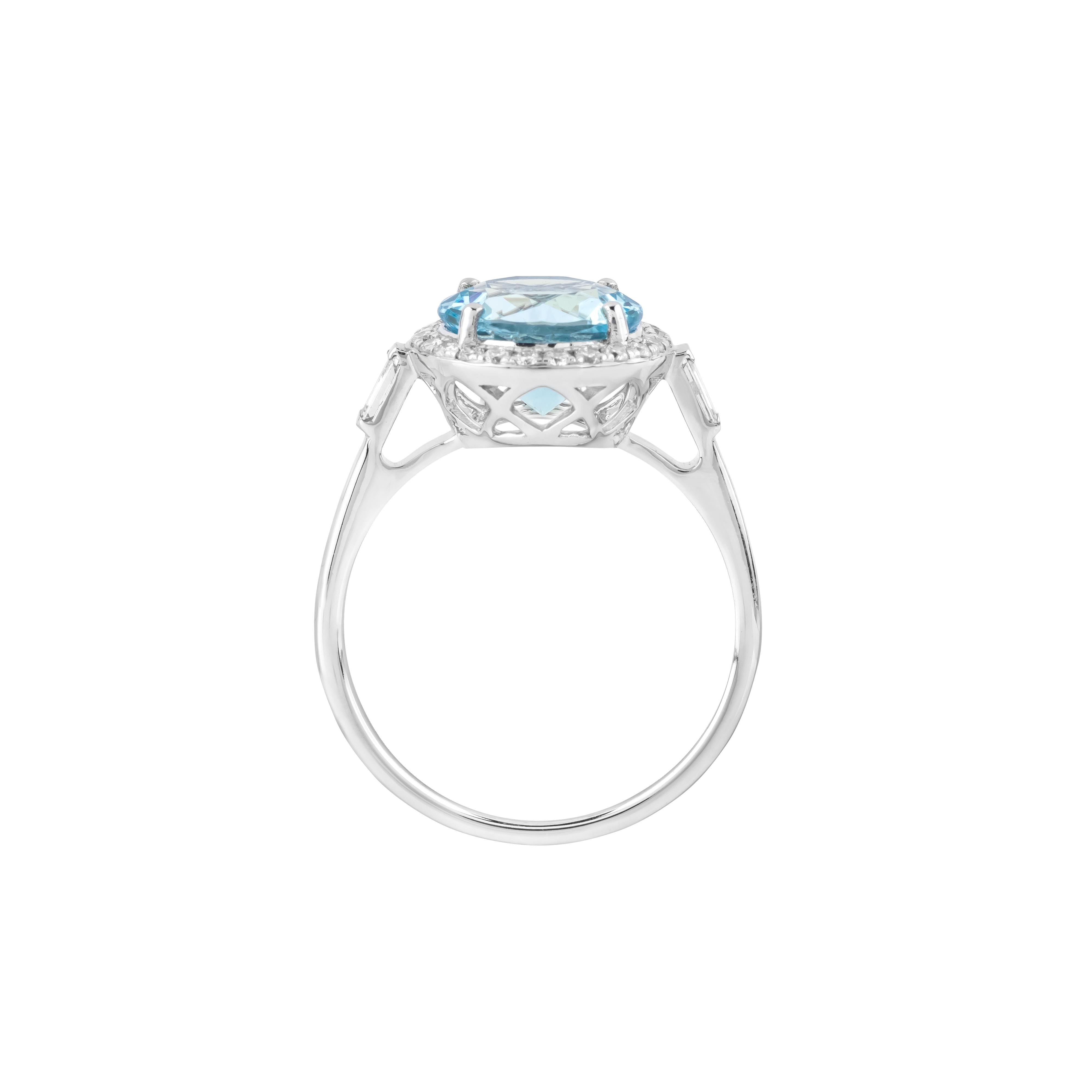 Brilliant Cut 18 Karat Gold 2.79 Carat Diamond and Aquamarine Solitaire Ring For Sale