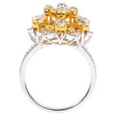 18 Karat Gold 2.79 Carat Yellow and White Diamond Cocktail Ring