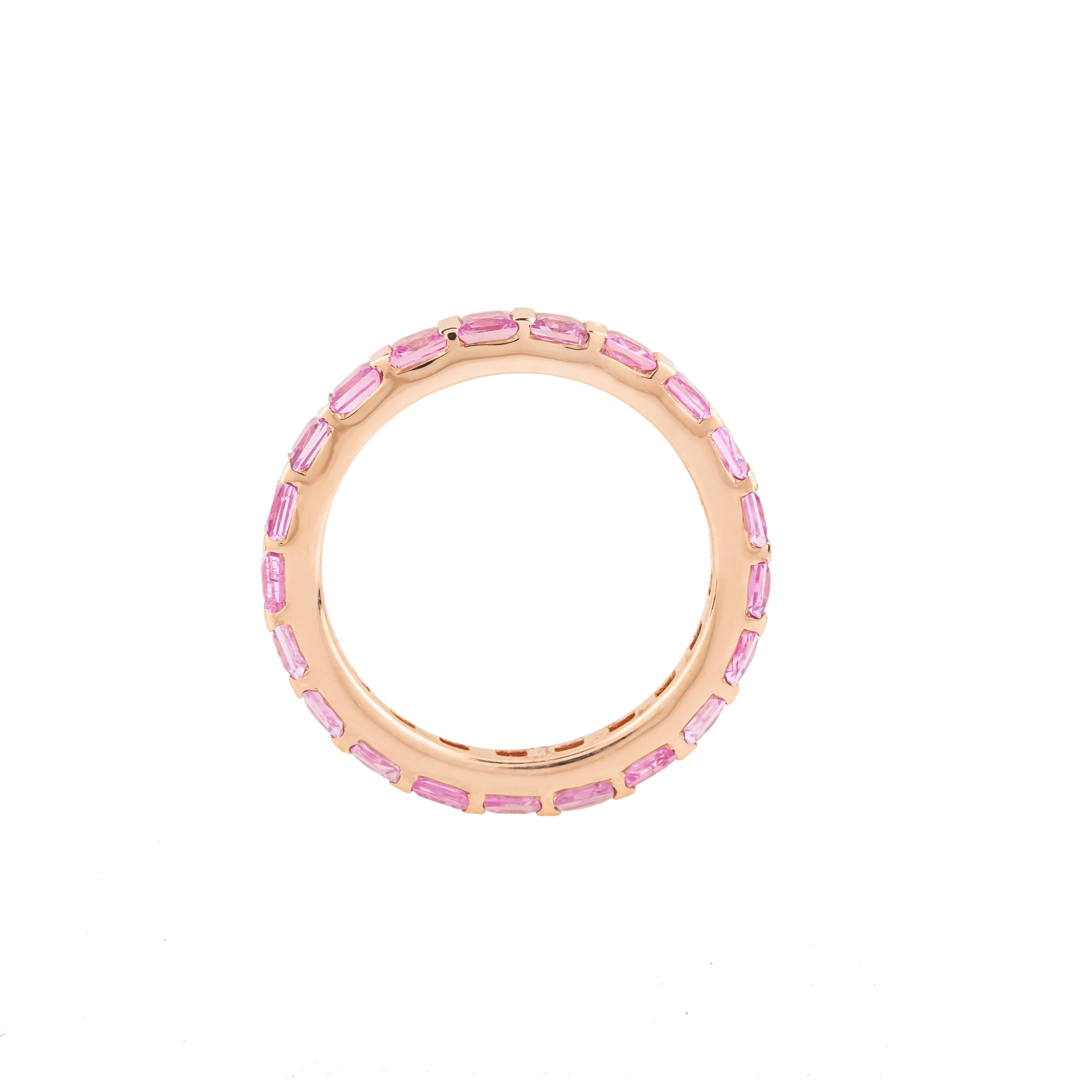 Modern 18 Karat Gold 2.82 Carat Pink Sapphire Eternity Ring For Sale