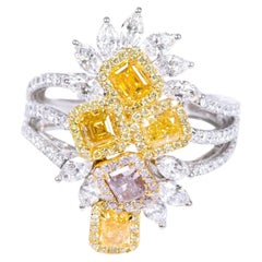 18 Karat Gold 2.88 Carat Multi-Colored Diamond and Diamond Solitaire Ring