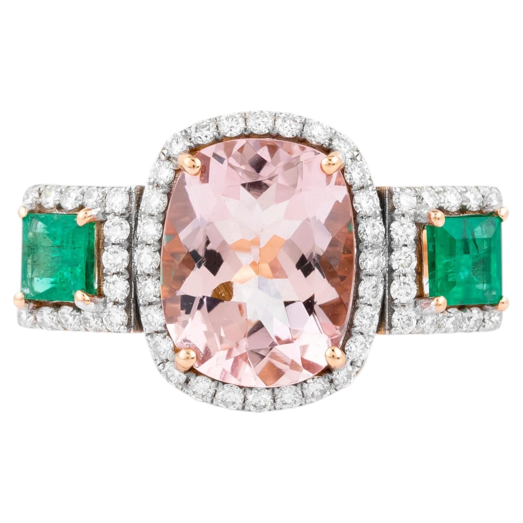 18 Karat Gold 2.93 Carat Diamond, Sapphire and Emerald Cocktail Ring