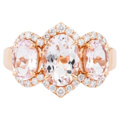 18 Karat Gold 3.08 Carat Diamond and Morganite Three Stone Ring