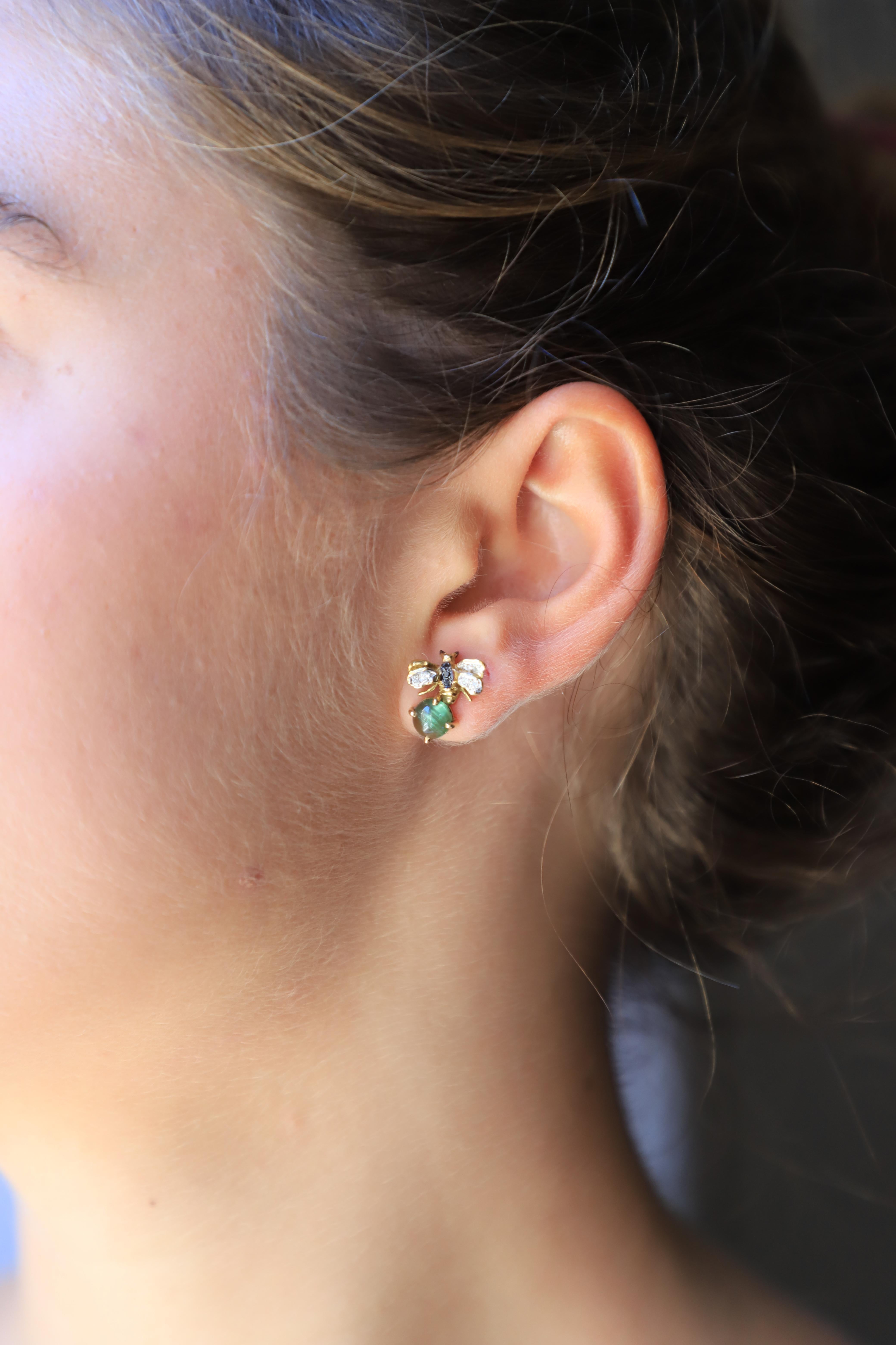 Cabochon Bee 3.20 Carats Green Tourmaline 18K Gold 0.10 Karat Diamonds Stud Earrings For Sale