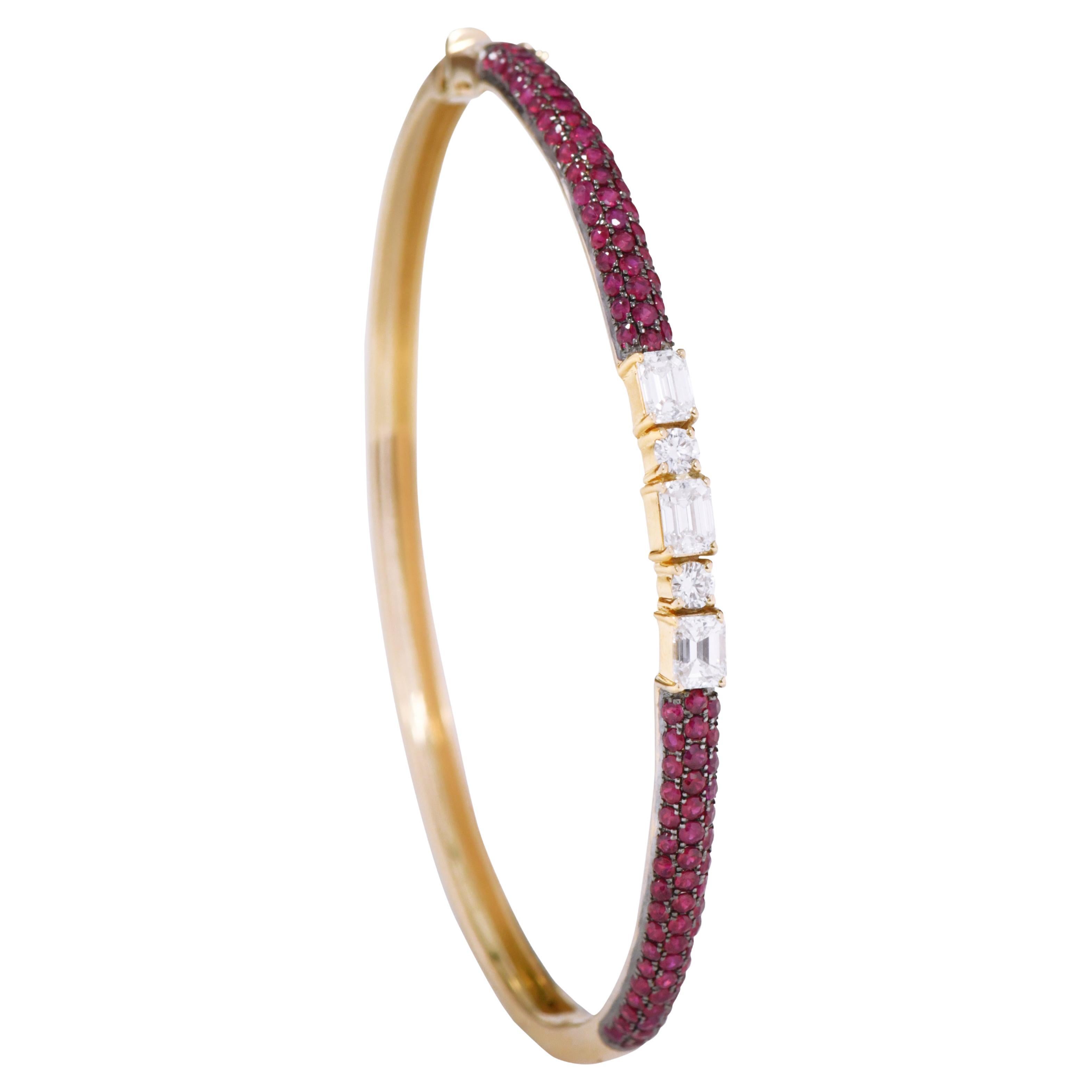 Bracelet tennis en or 18 carats avec rubis et diamants de 3,22 carats