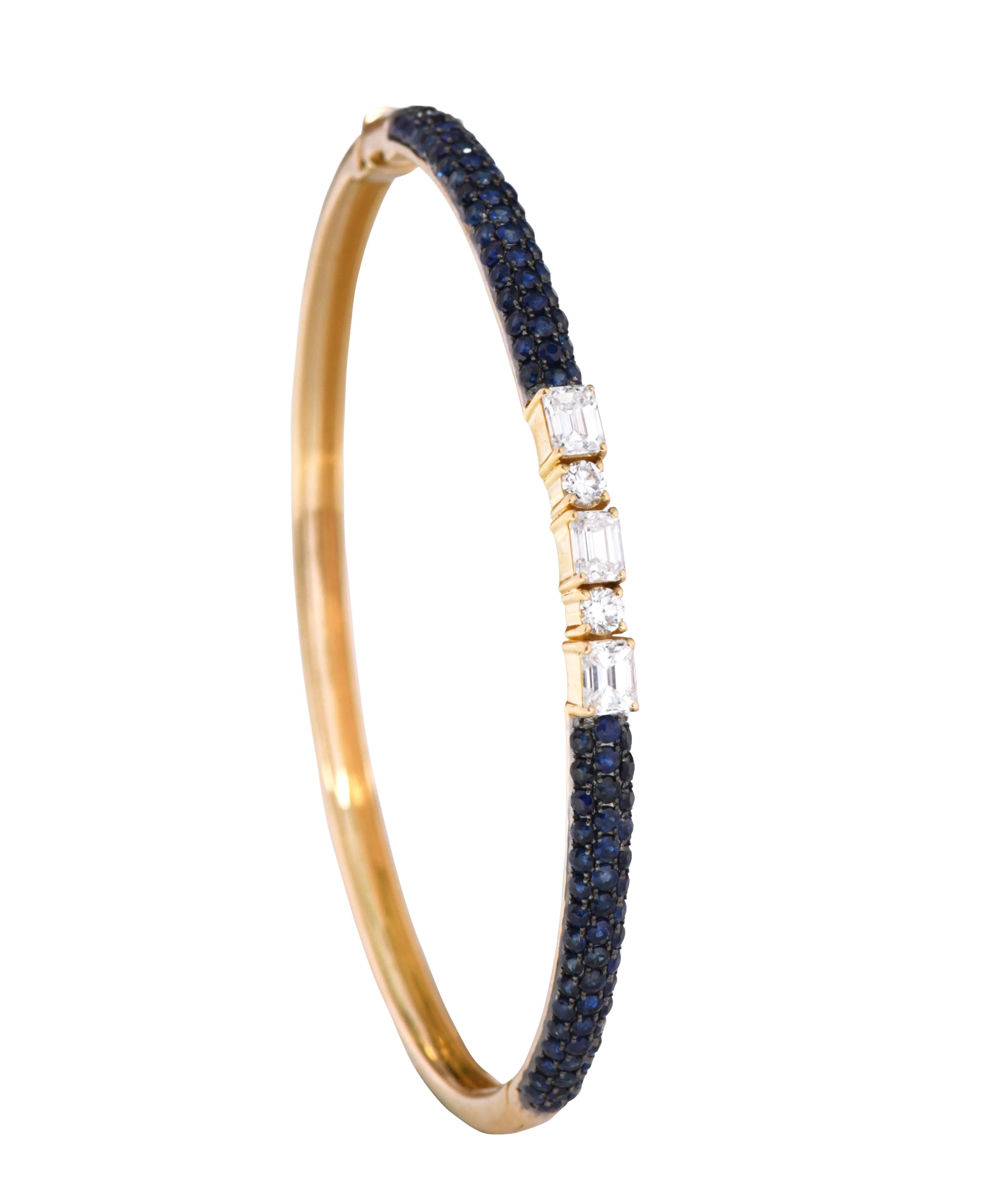 Contemporary 18 Karat Gold 3.22 Carat Sapphire and Diamond Tennis Bangle For Sale