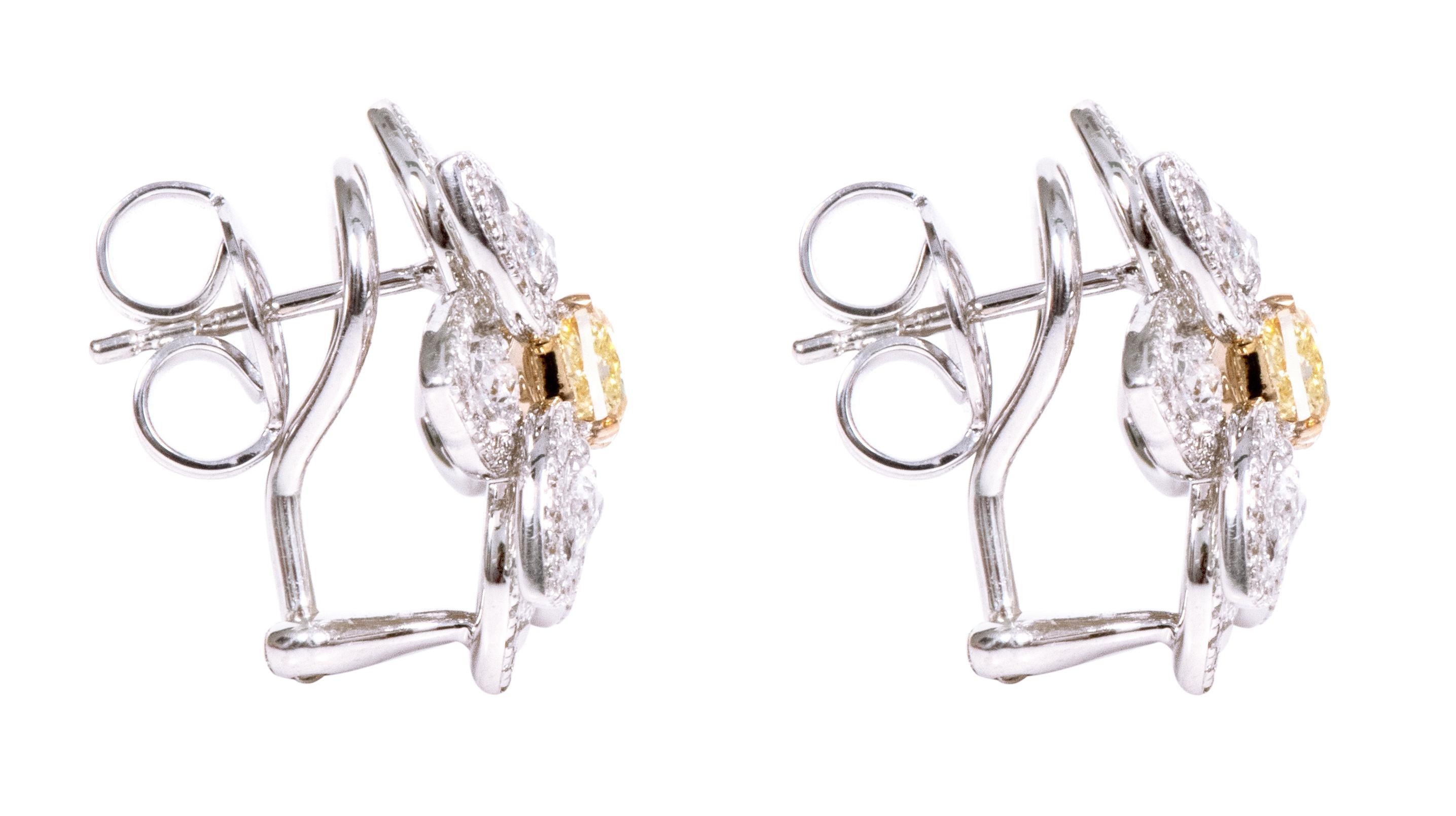 Cushion Cut 18 Karat Gold 3.36 Carat Yellow and White Diamond Modulation Stud Earrings For Sale