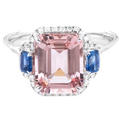 18 Karat Gold 3.48 Carat Diamond, Sapphire and Morganite Fashion Ring
