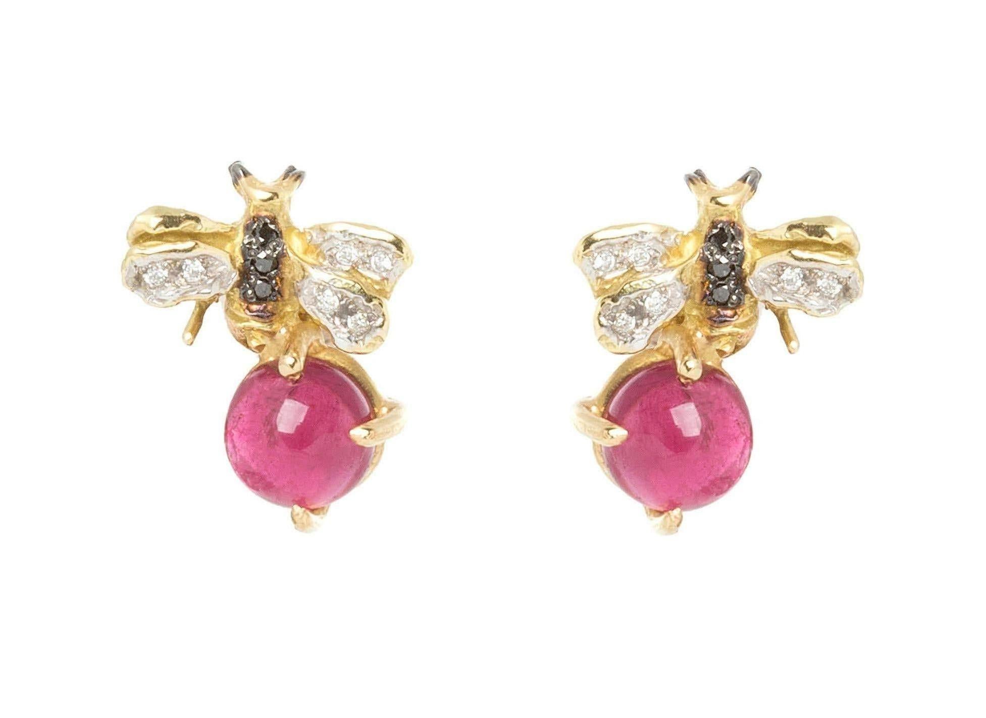 18 Karat Gold 3.50 Karat Pink Tourmaline 0.10 Karat Diamonds Bees Stud Earrings For Sale 2