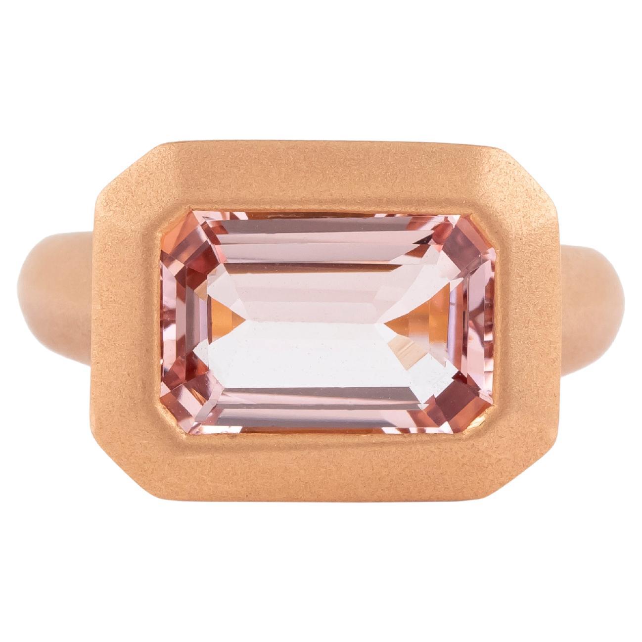 18 Karat Gold 3.58 Carat Morganite Cocktail Ring