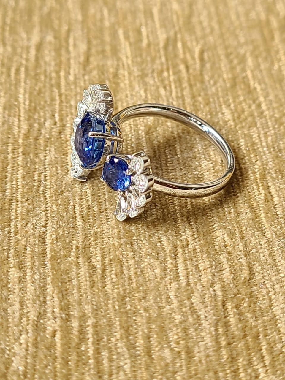 18 Karat Gold, 3.69 Carat, Blue Sapphire and Pear Diamonds Ring In New Condition In Hong Kong, HK