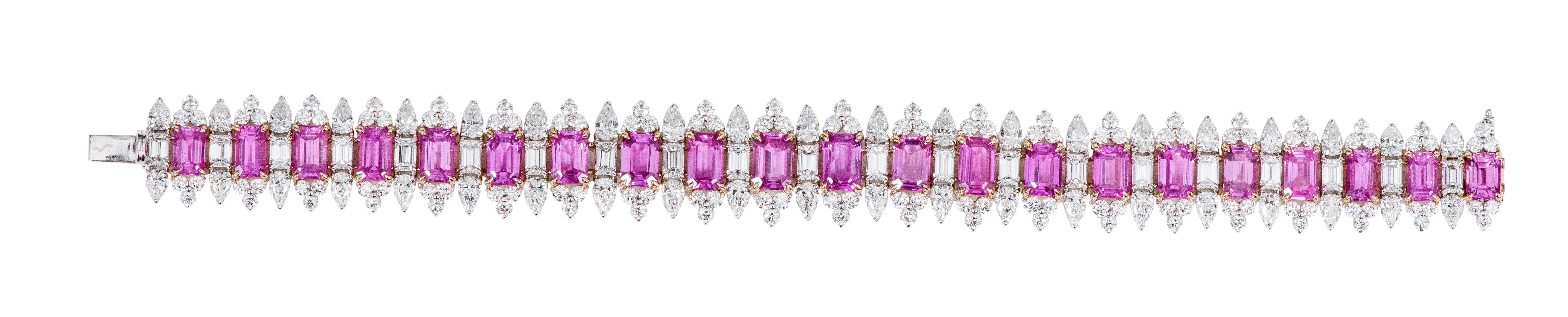 18 Karat Gold 36,91 Karat rosa Saphir und Solitär Diamanten zeitgenössischen Stil Armband

Dieses prächtige und königliche Solitär-Tennisarmband in Tiefrosa mit Diamanten ist eine Klasse für sich. Die Solitärs aus rosa Saphiren im Smaragdschliff in