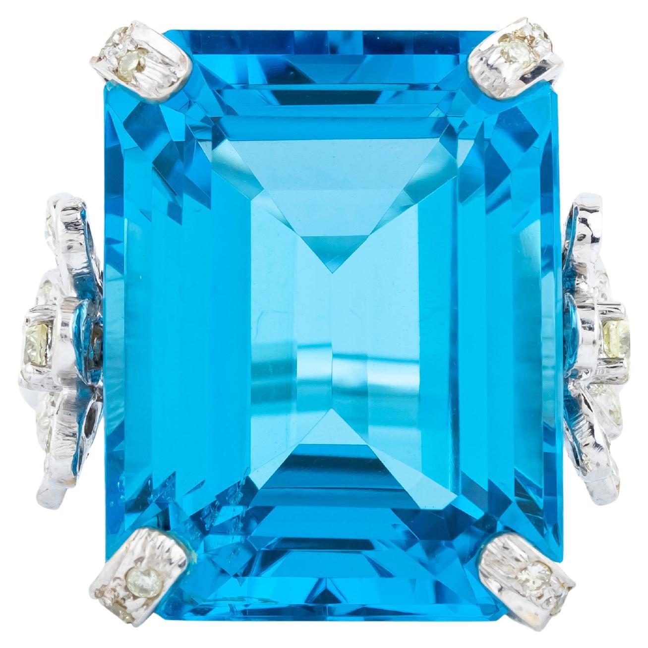 18 Karat Gold 40.25 Carat Blue Topaz and Diamond Cocktail Ring
