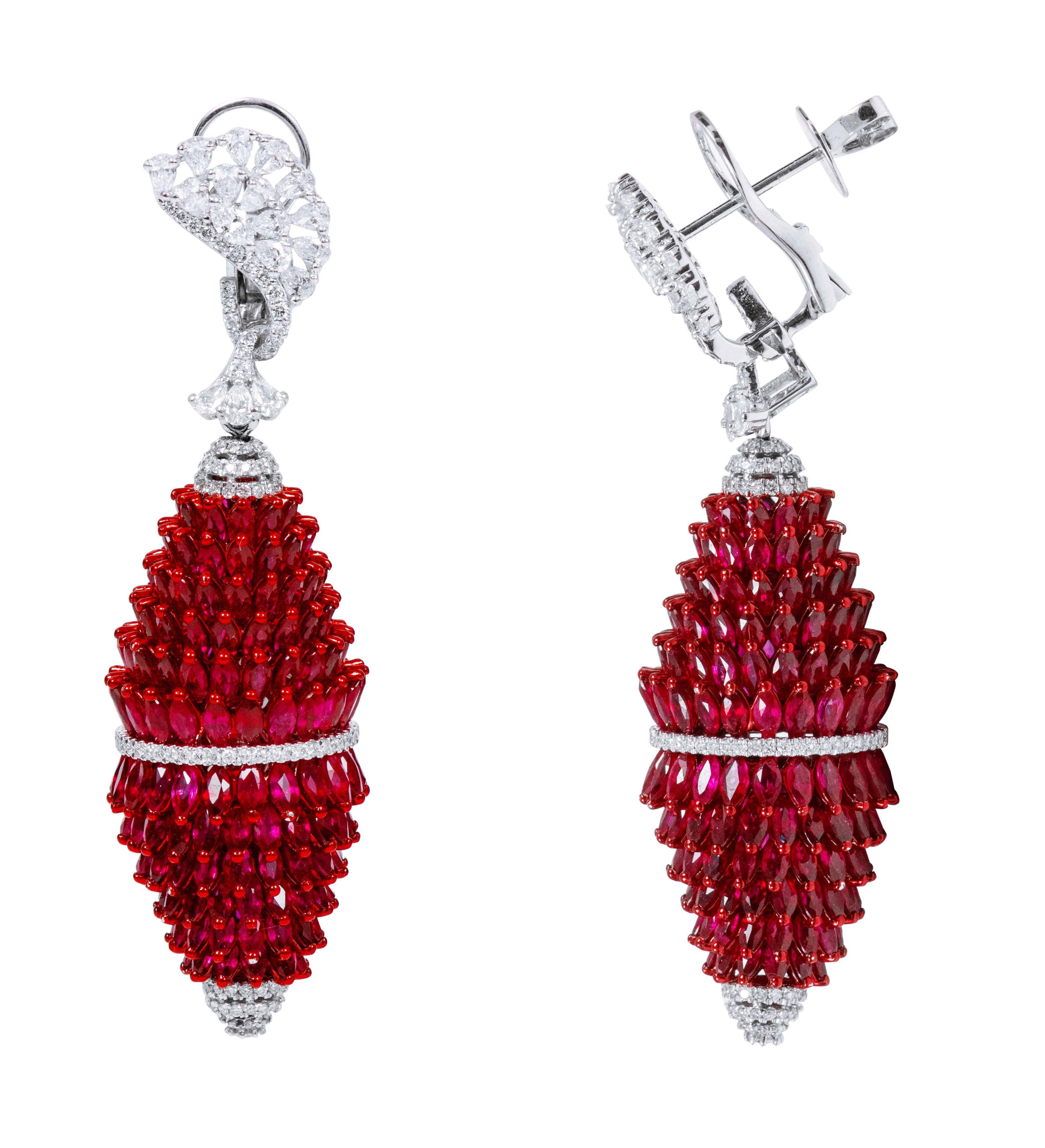 Contemporary 18 Karat Gold 40.26 Carat Ruby and Diamond Chandelier Cocktail Dangle Earrings For Sale