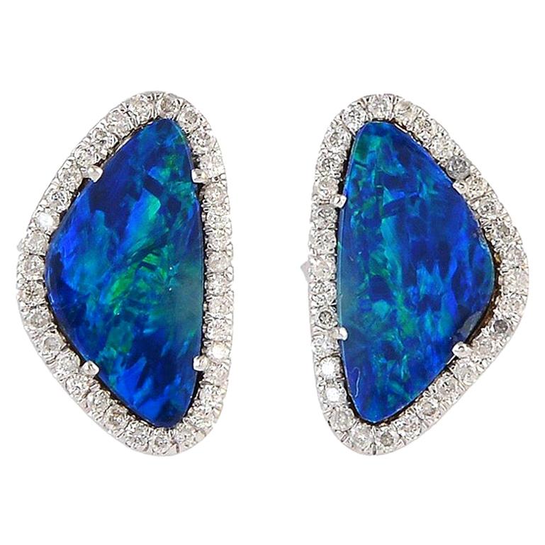 18 Karat Gold 4.04 Carat Opal Diamond Stud Earrings For Sale