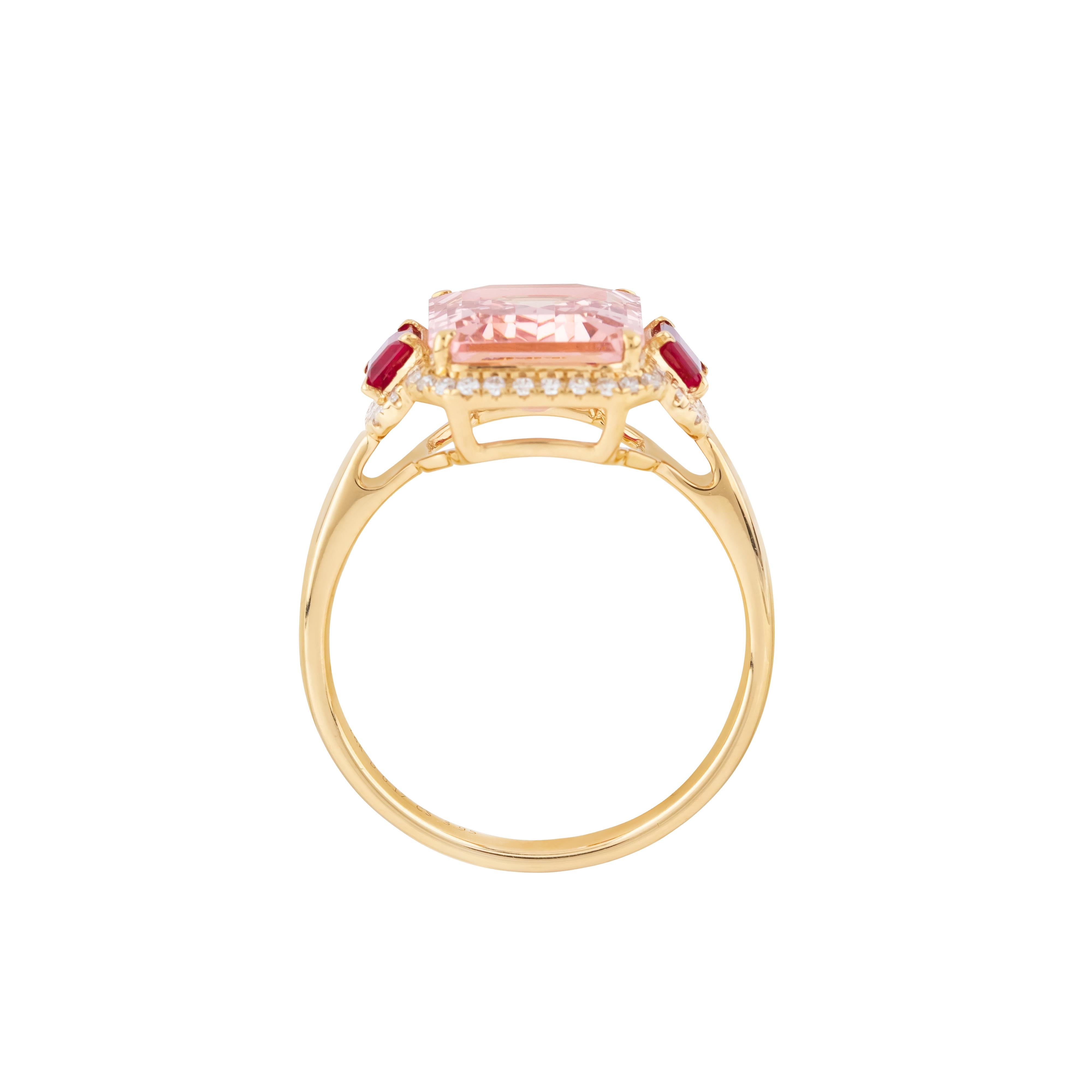 Anillo solitario de oro de 18 quilates con diamante, rubí y morganita de 4,12 quilates Corte brillante en venta