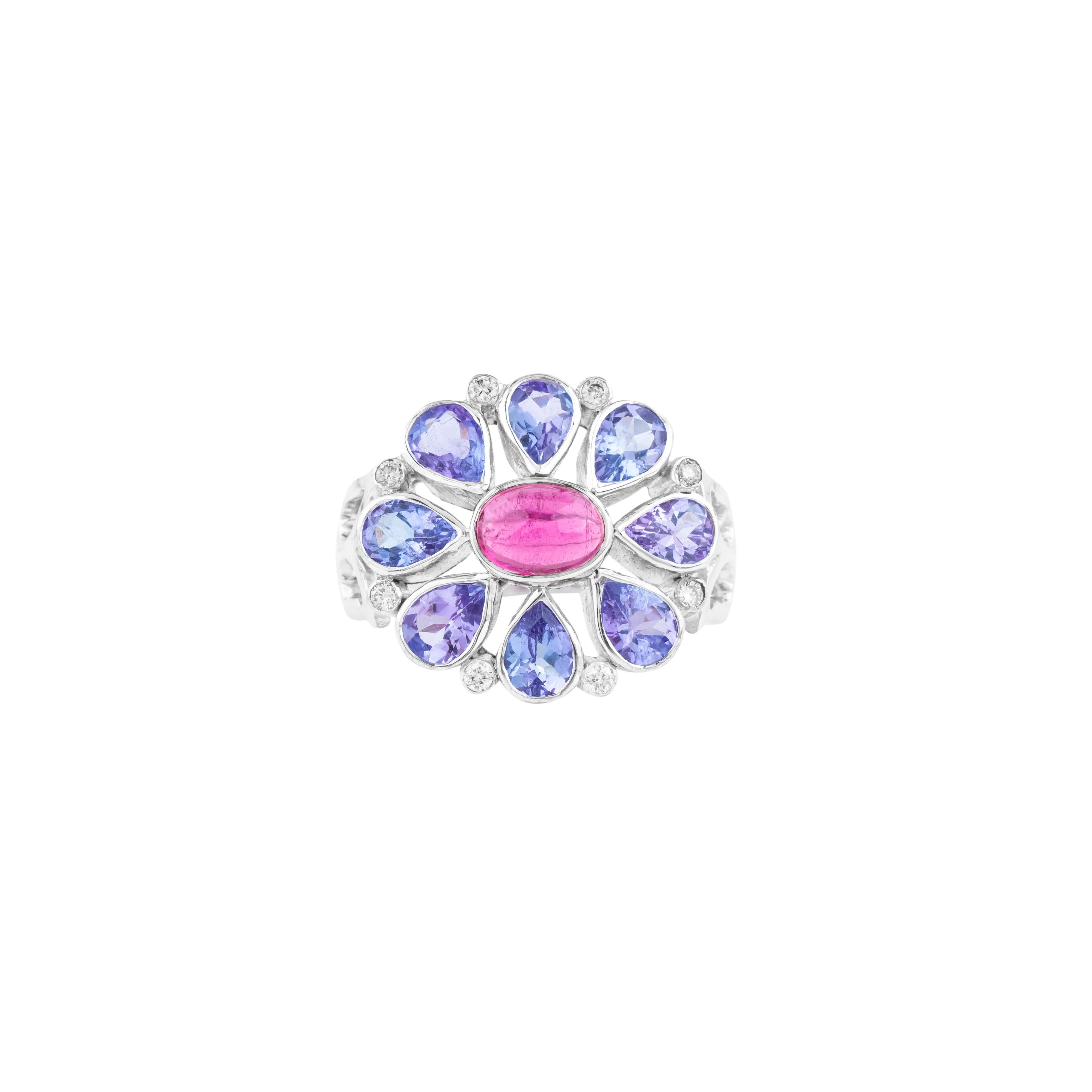 Modern 18 Karat Gold 4.22 Carats Color Stone and Diamond Cocktail Ring For Sale