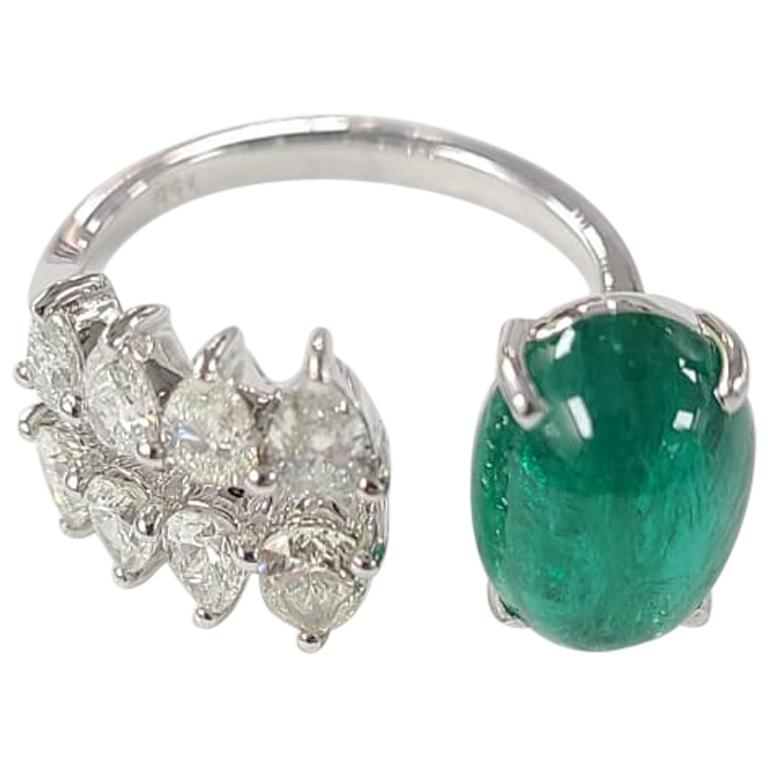 18 Karat Gold 4.30 Carat Zambian Cabochon Emerald and Pear Diamond Cocktail Ring