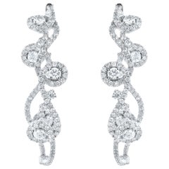 18 Karat Gold 4.35 Carat Diamond Earring