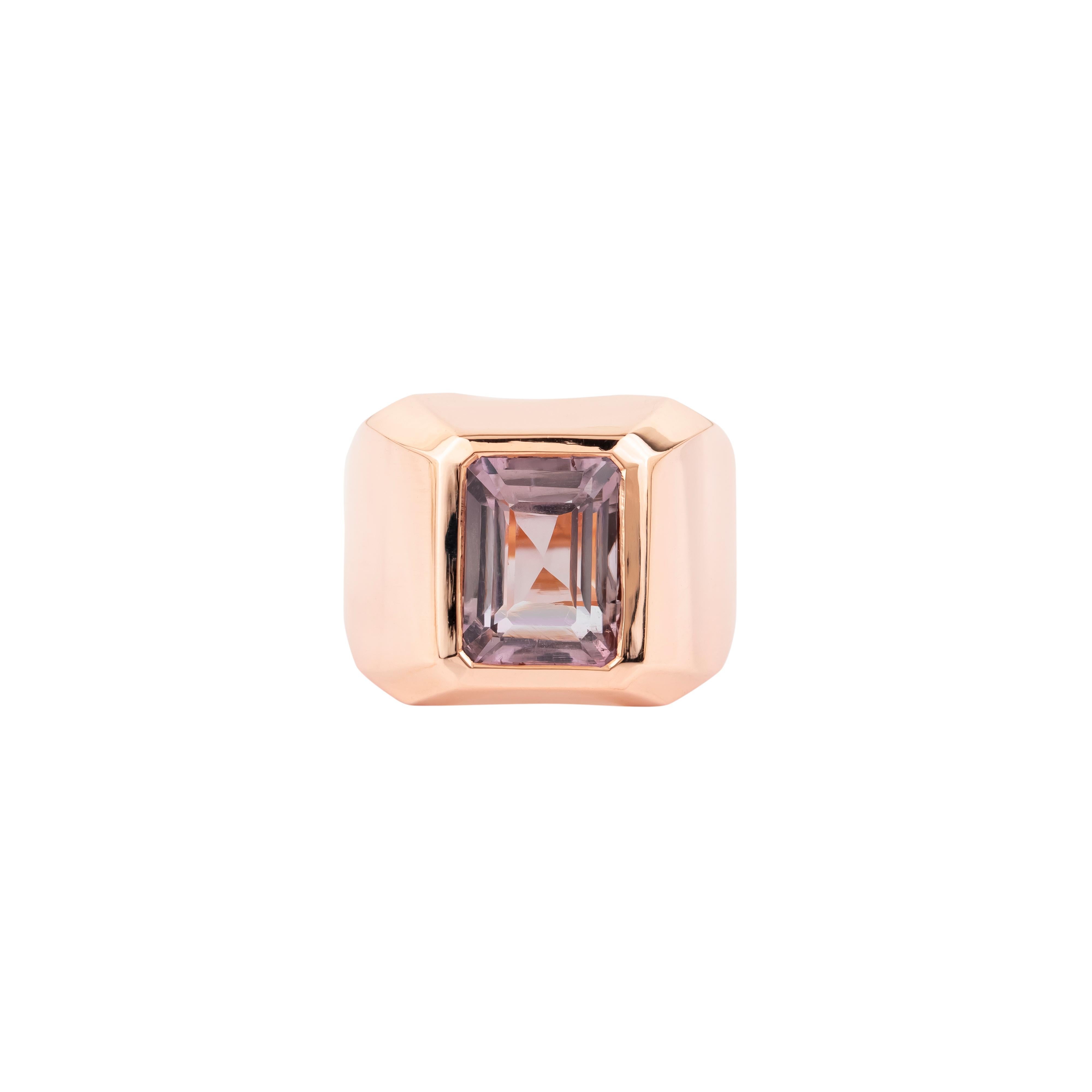 Modern 18 Karat Gold 4.4 Carat Tourmaline Fashion Ring For Sale