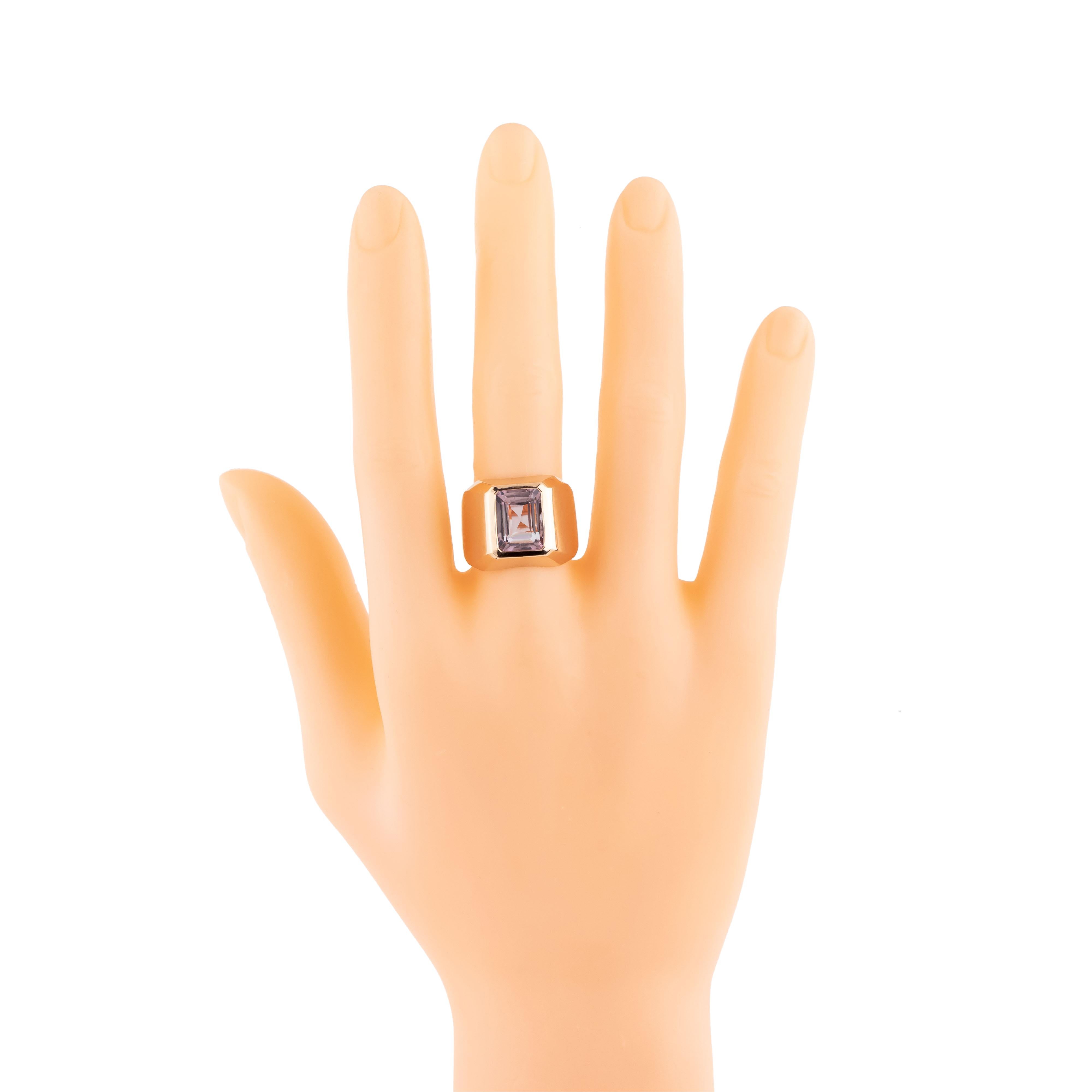 Women's 18 Karat Gold 4.4 Carat Tourmaline Fashion Ring For Sale