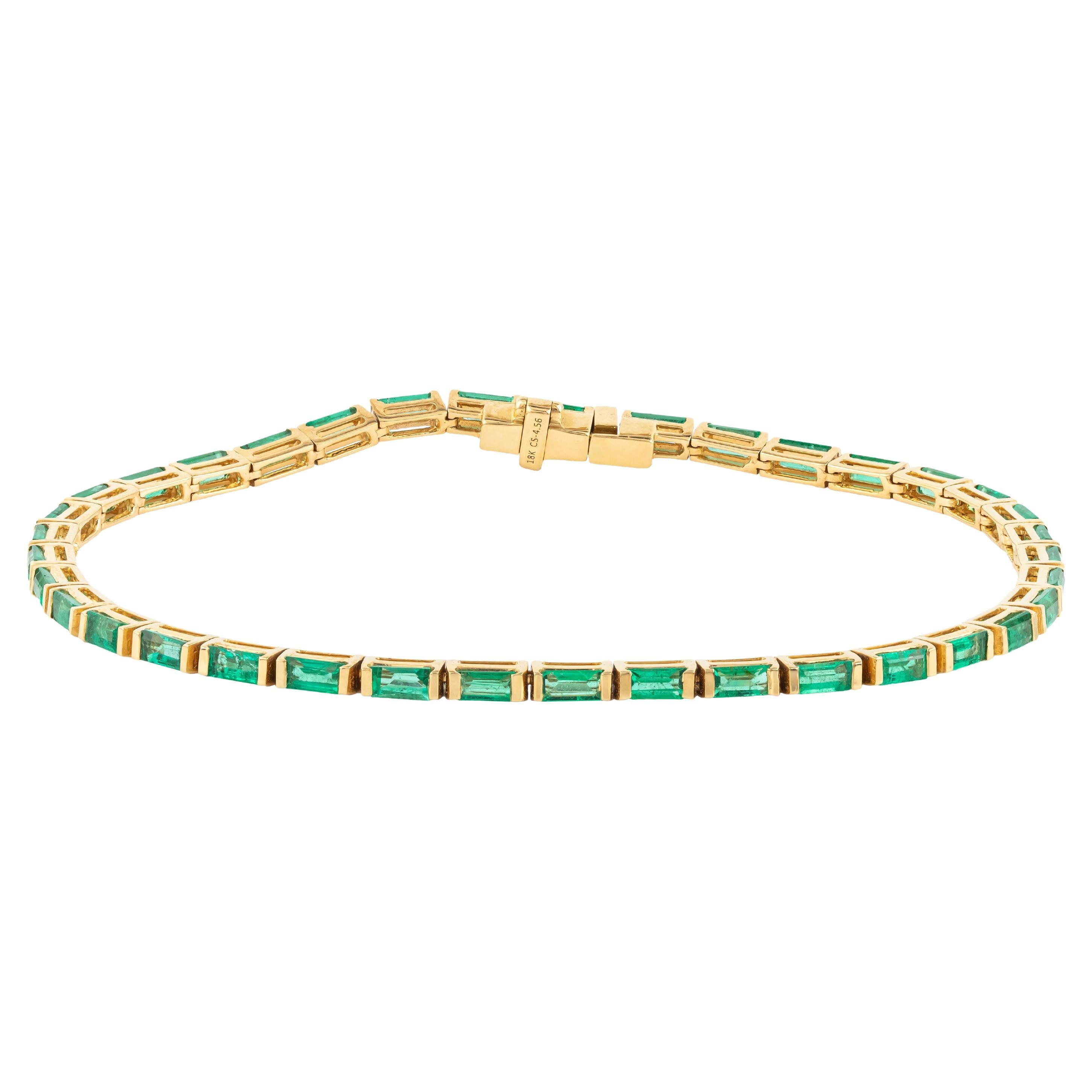 18 Karat Gold 4,56 Karat Smaragd-Tennisarmband