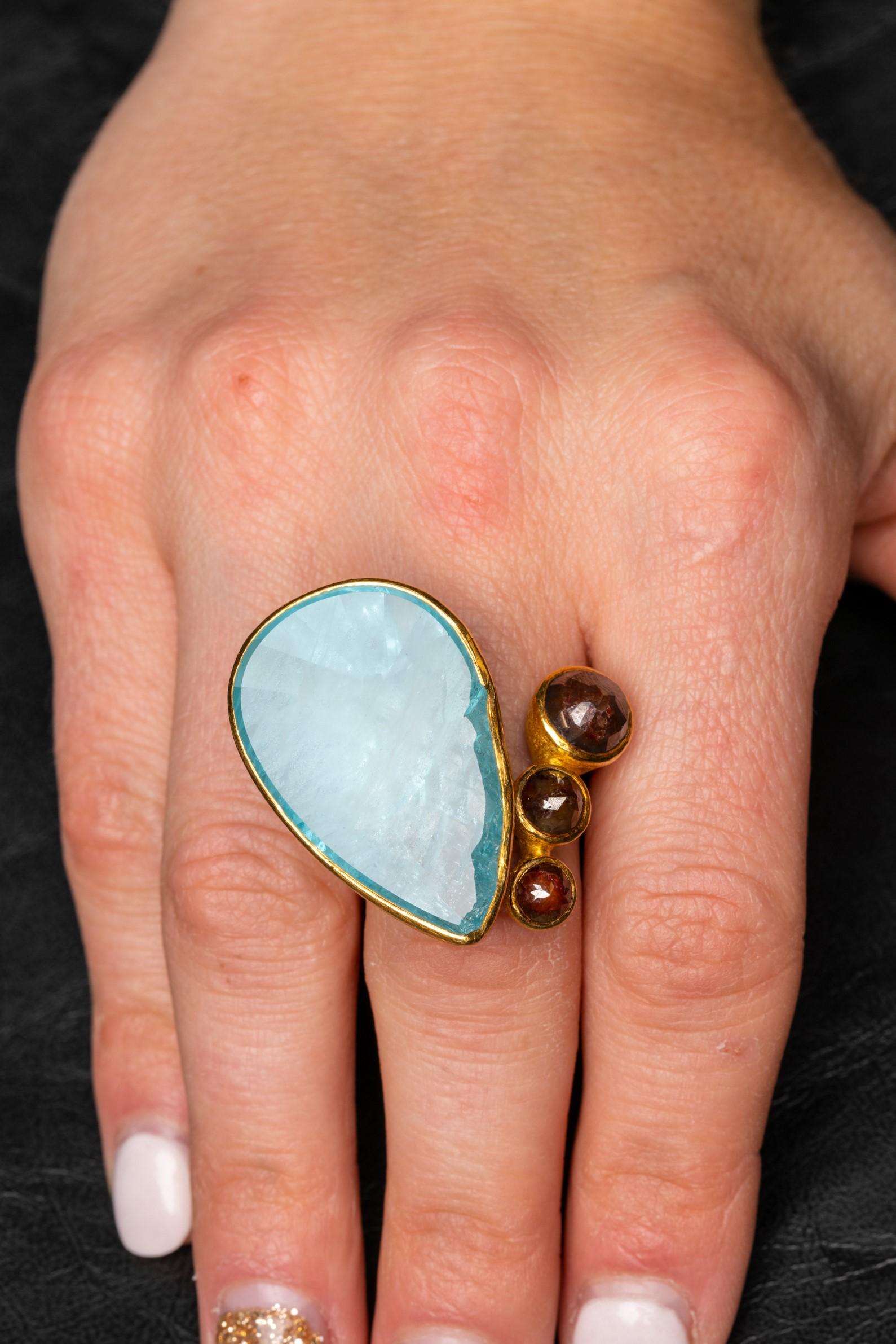 Women's 18 Karat Gold 45.82 Carat Pear Shaped Aquamarine Ring with Rose Cut Diamonds For Sale