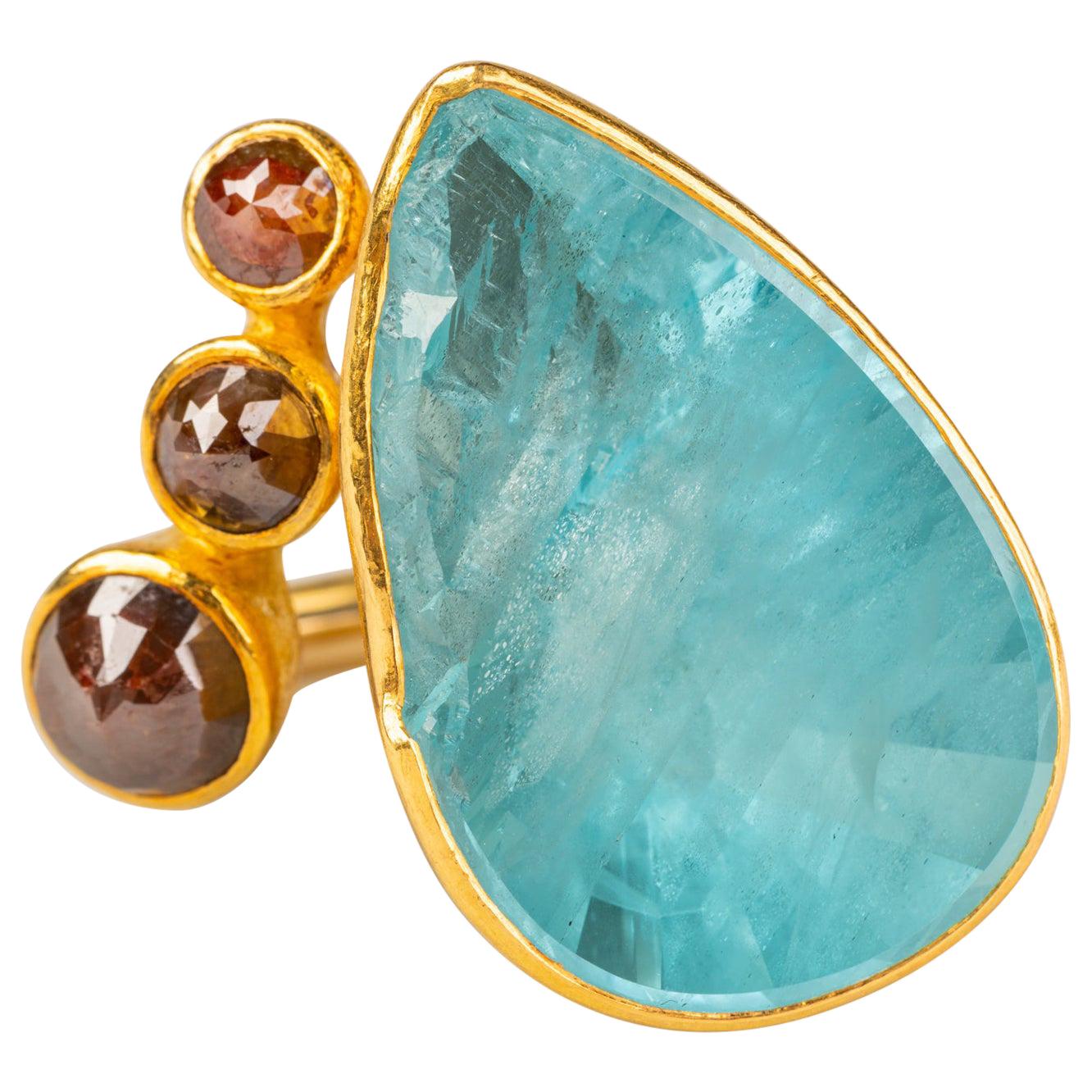 18 Karat Gold 45.82 Carat Pear Shaped Aquamarine Ring with Rose Cut Diamonds For Sale