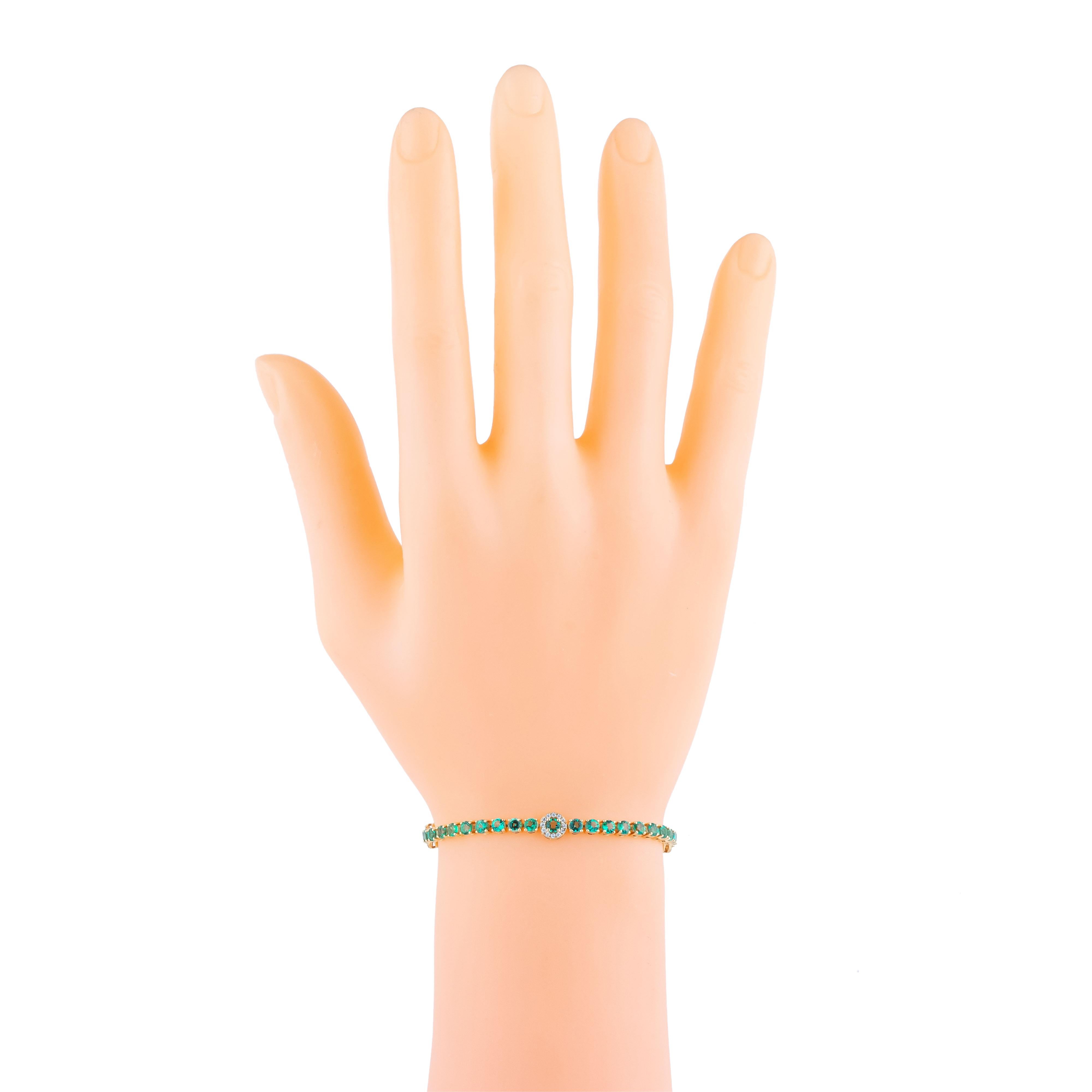 Bracciale tennis in oro 18 carati con smeraldo e diamante da 4,73 carati In condizioni Nuovo in vendita a Jaipur, IN