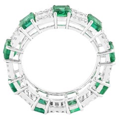 18K Gold 5.02 Carat Diamond and Emerald Infinity Band Ring by Gems Paradise