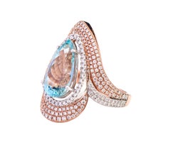 18 Karat Gold 5.15 Carat Pear-Cut Aquamarine and Diamond Cocktail Statement Ring
