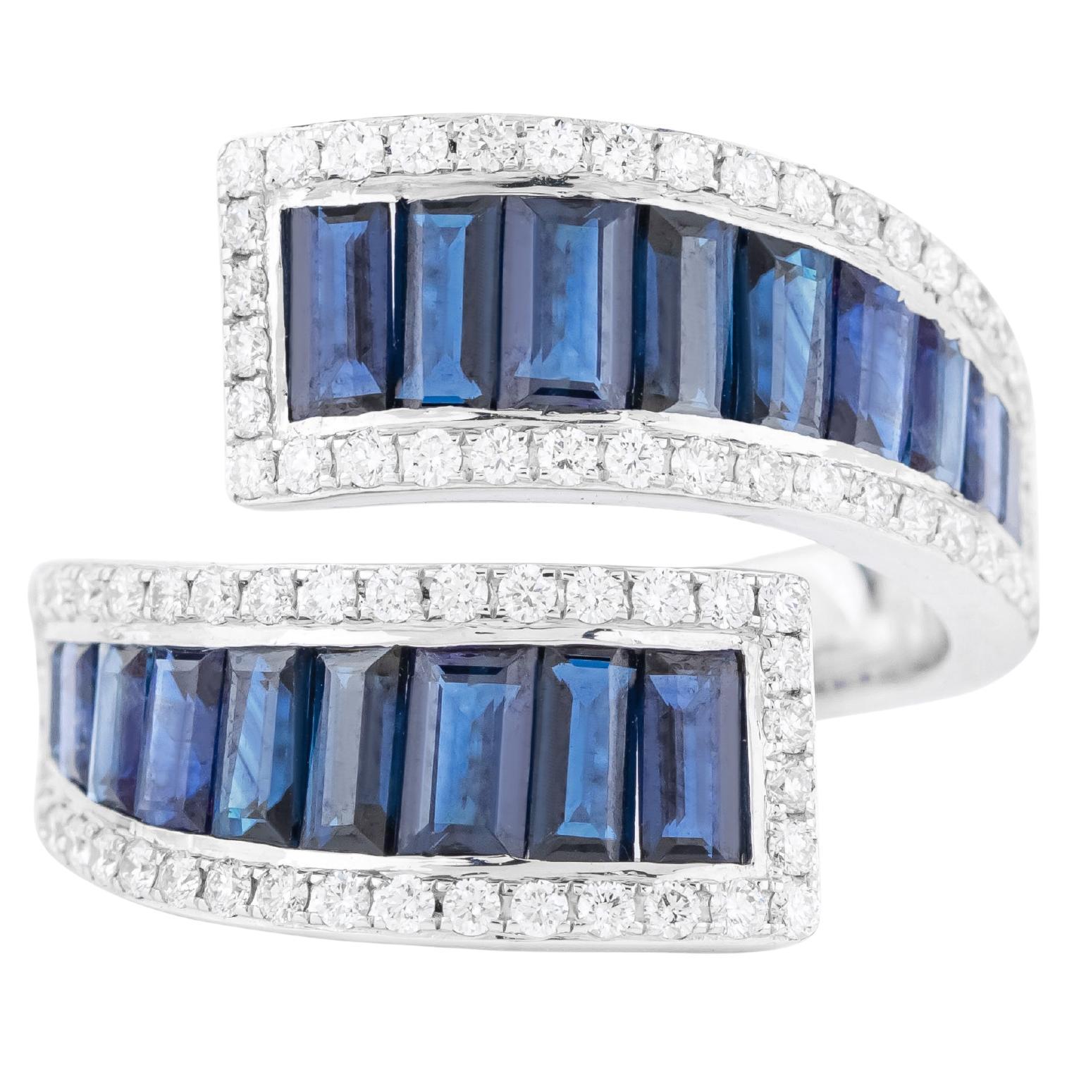 Bague à la mode en or 18 carats avec diamants et saphirs de 5,23 carats en vente