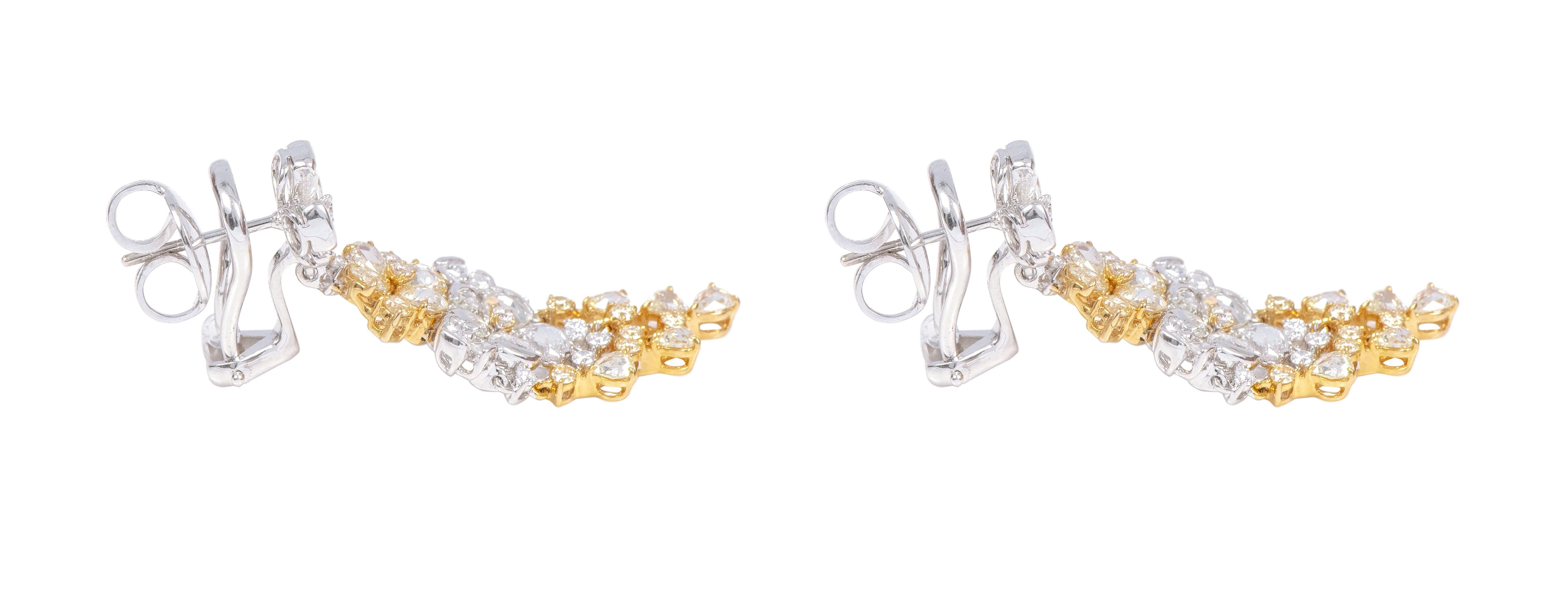 Women's 18 Karat Gold 5.23 Carat Fancy Yellow and White Diamond Dangle Earrings For Sale