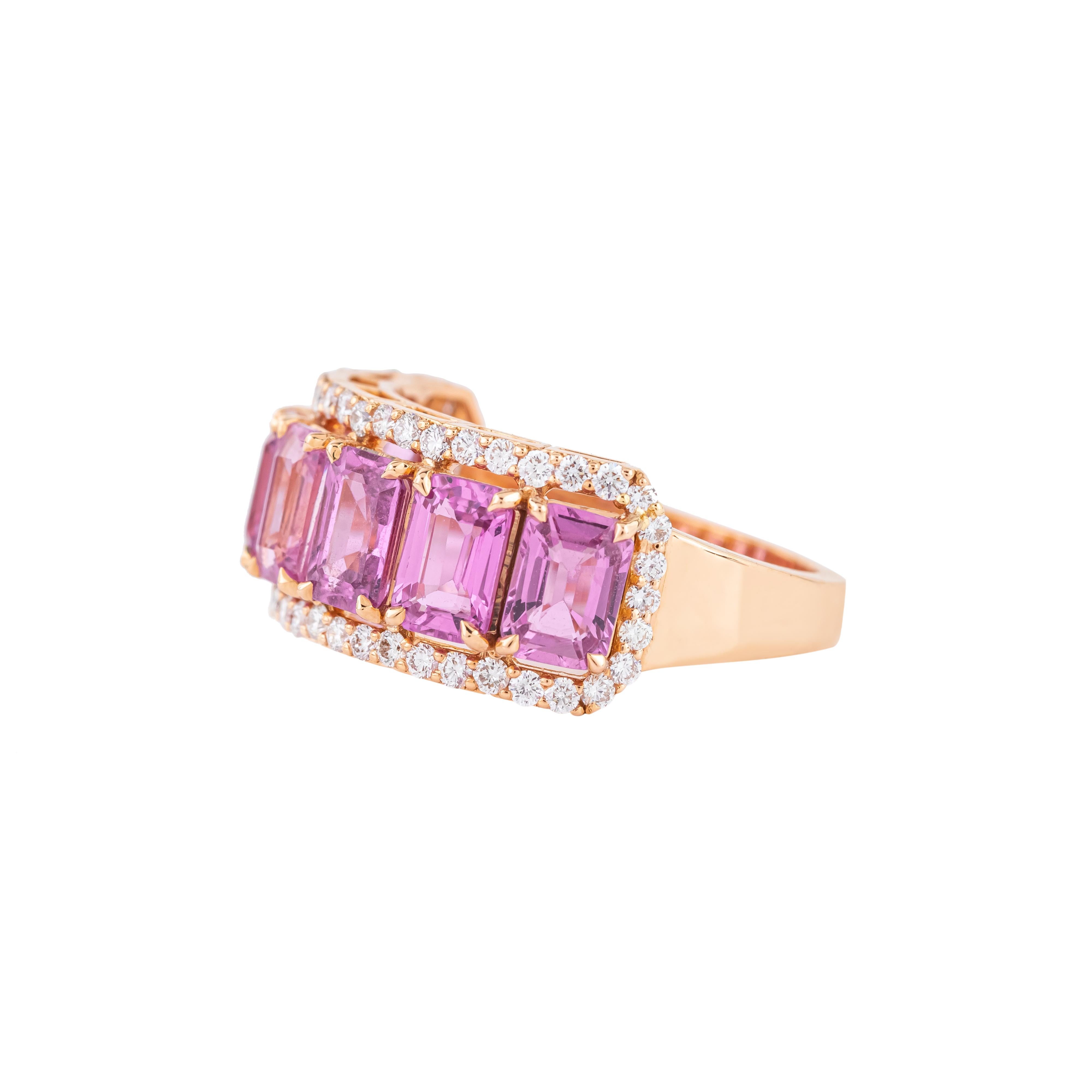 Moderne Bague demi-anneau en or 18 carats avec diamant de 5,34 carats et saphir rose en vente