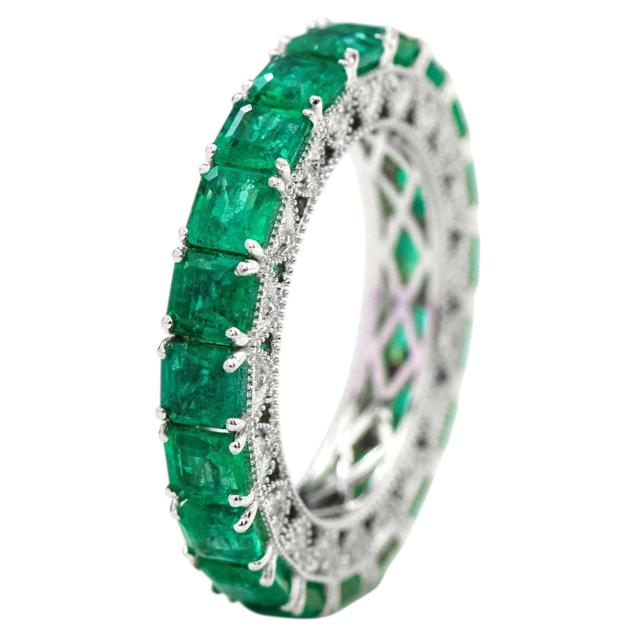 Modern Stackable 5.34 Carat Emerald & Diamond Eternity Band Ring in 18K Gold