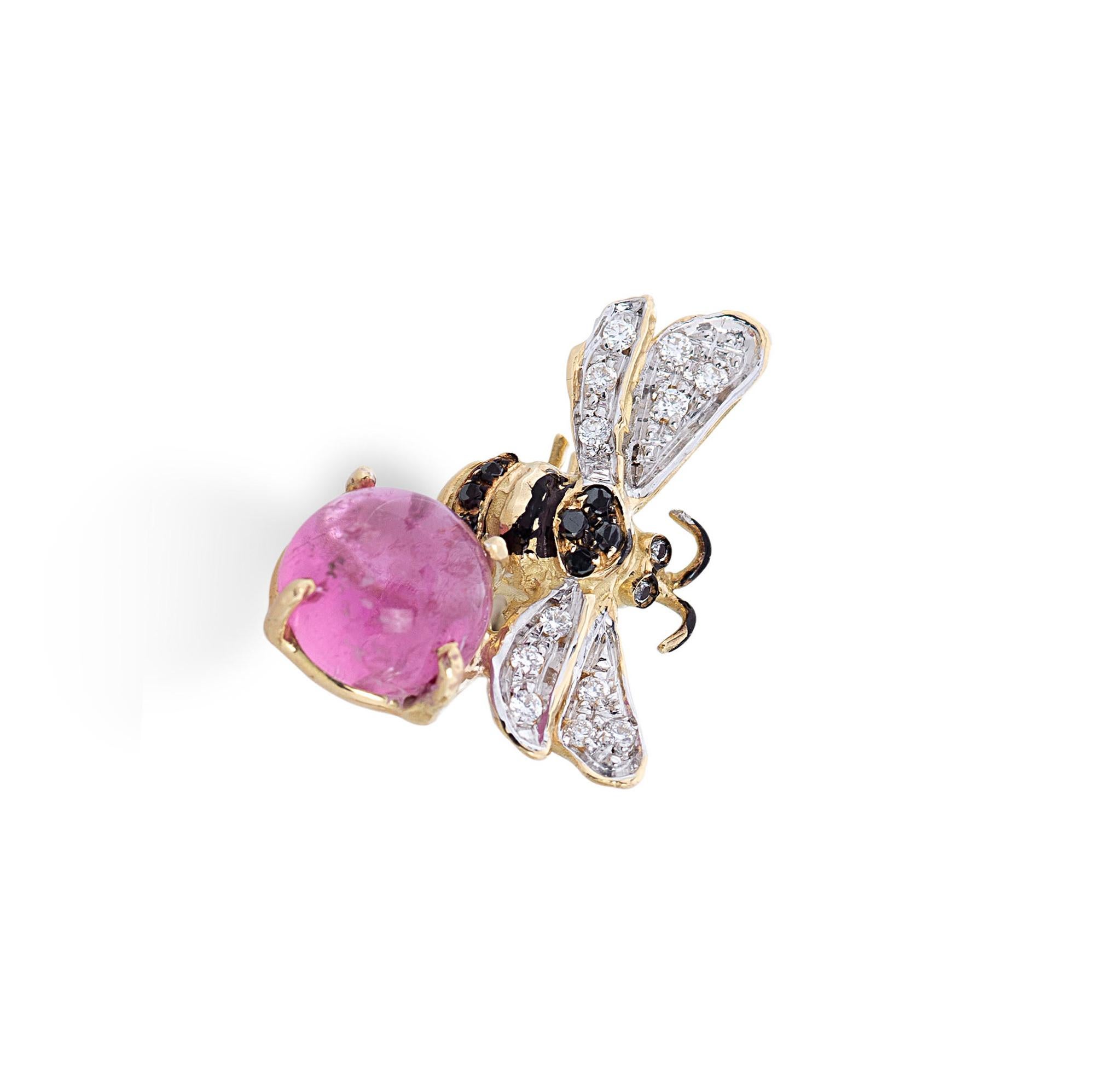 18 Karat Gold 5.5 Karat Pink Tourmaline 0.16 Karat Diamonds Bees Stud Earrings In New Condition For Sale In Rome, IT