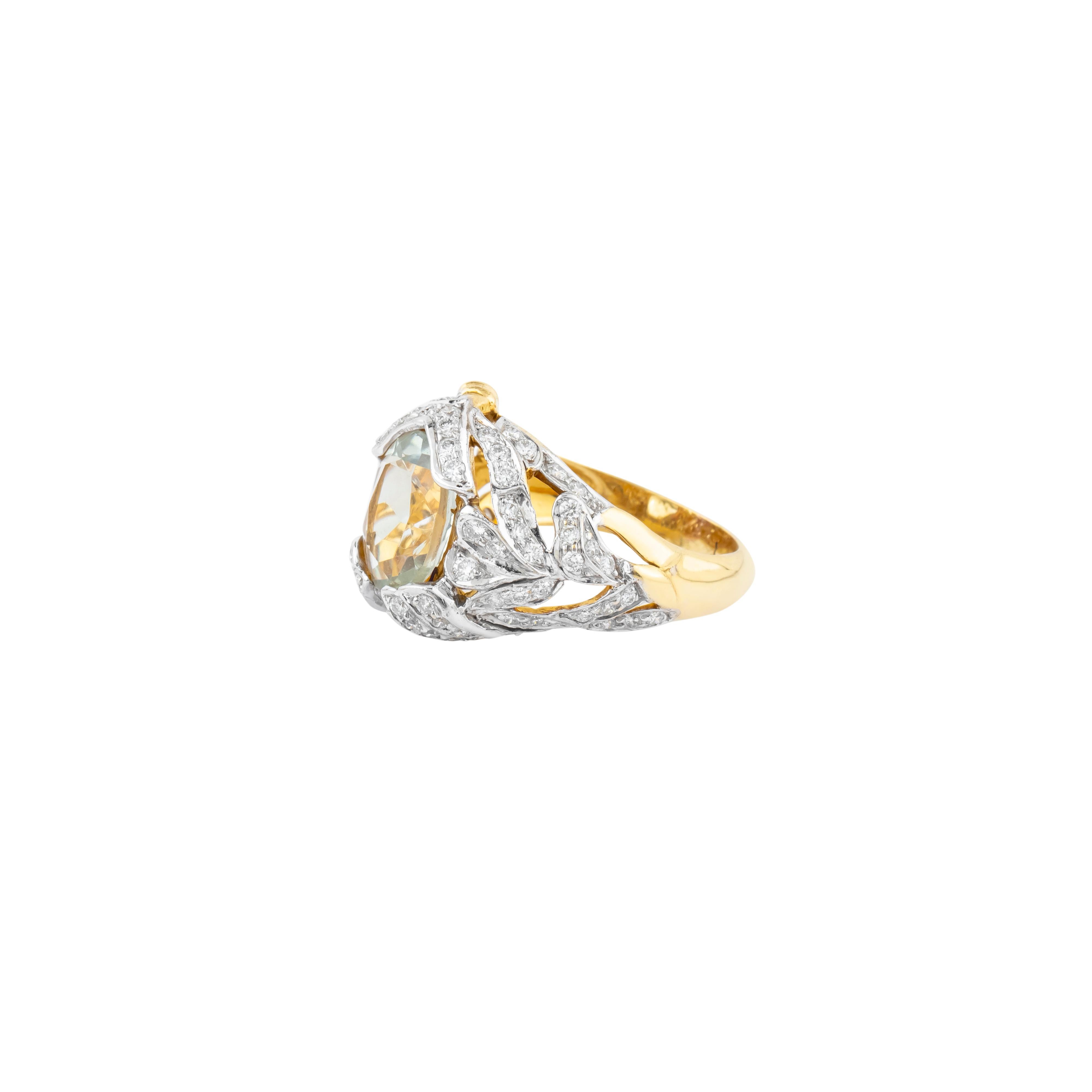 Anillo de moda de oro de 18 quilates, 6 quilates de amatista verde y diamante Corte brillante en venta