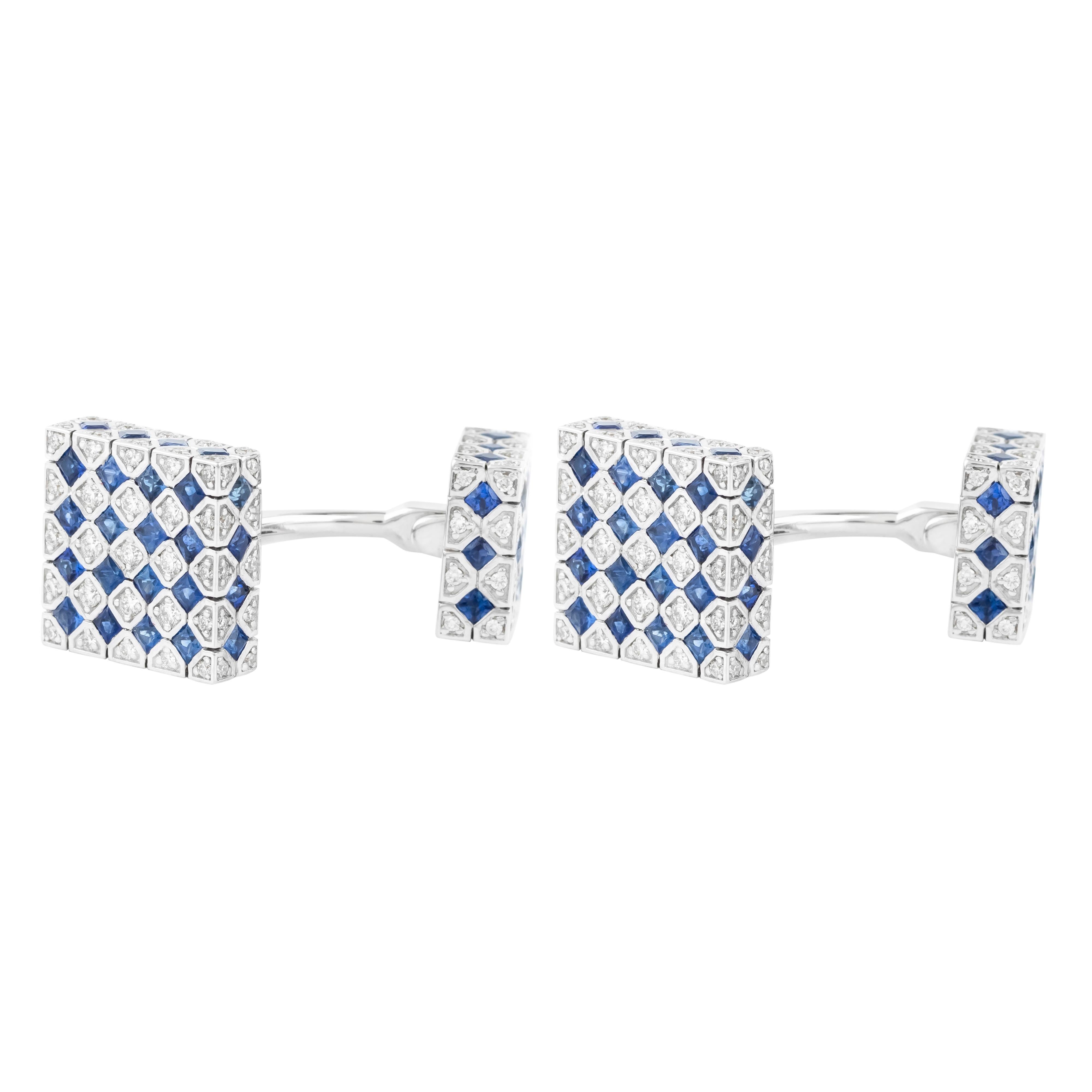 18 Karat Gold 6.07 Carat Diamond and Sapphire Cufflinks In New Condition For Sale In Jaipur, IN