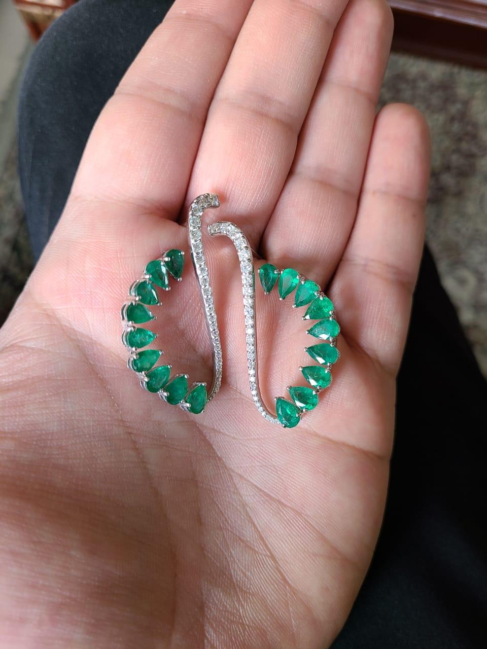 Artisan 18 Karat Gold, 6.25 Carat Zambian Emeralds & Diamond Chandelier Earrings