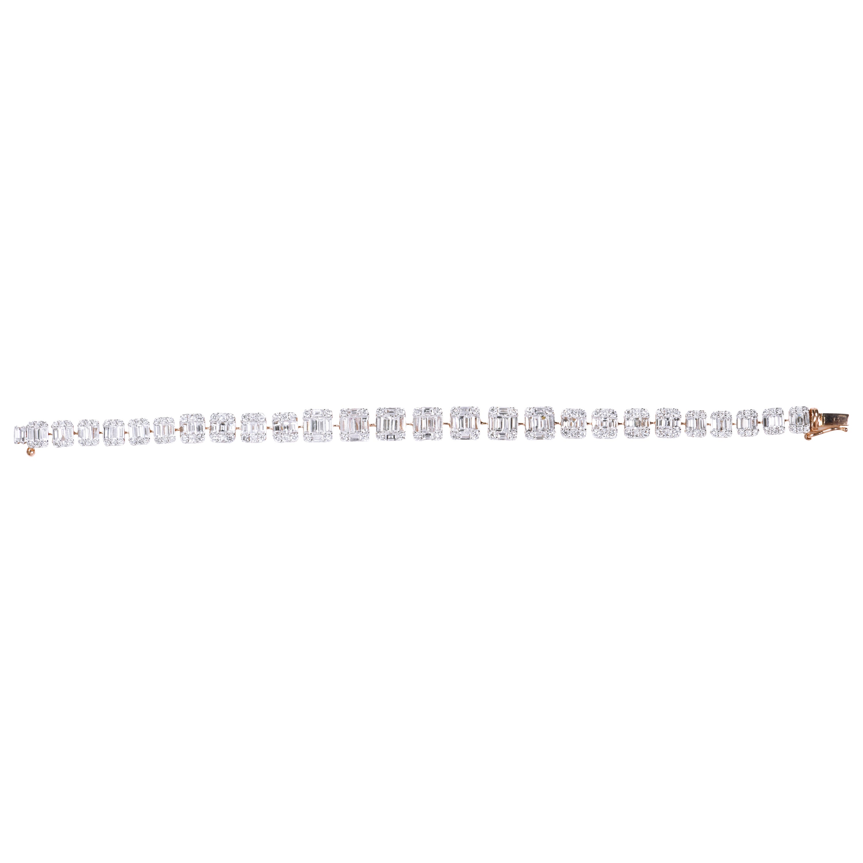 Pulsera de tenis contemporánea de oro de 18 quilates y diamantes de 6,31 quilates
