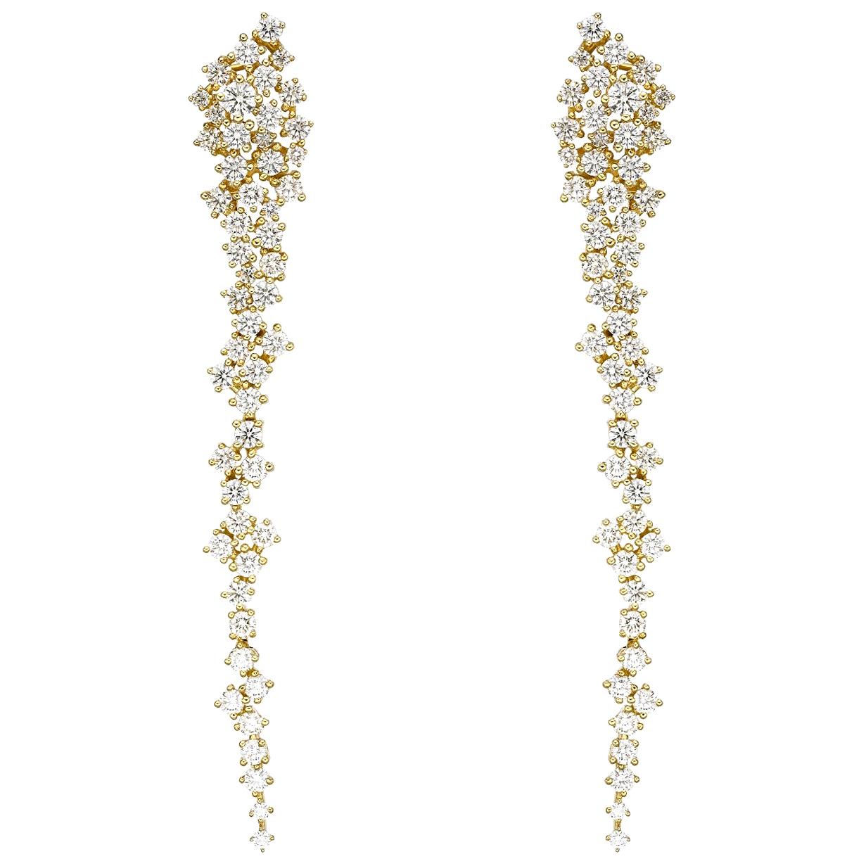 18 Karat Gold, 6.6 Carat, F Color, VS Clarity, Dainty Diamond Earrings