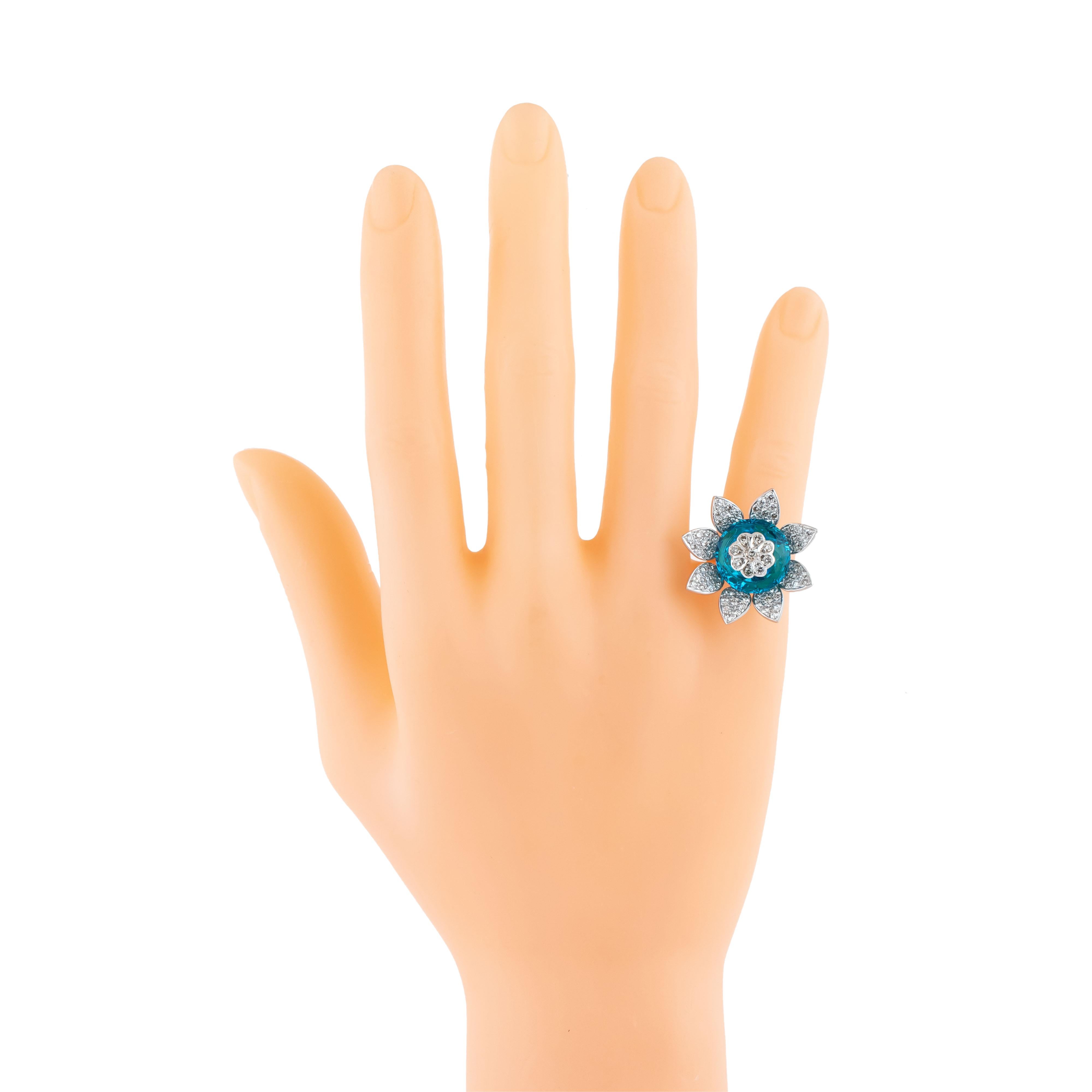 Women's 18 Karat Gold 6.64 Carats Blue Topaz and Diamond Fashion Ring For Sale