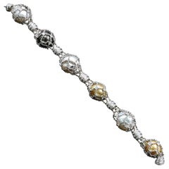 18 Karat Gold 7.02 Carat VS Diamond and South Sea and Tahitian Pearl Bracelet