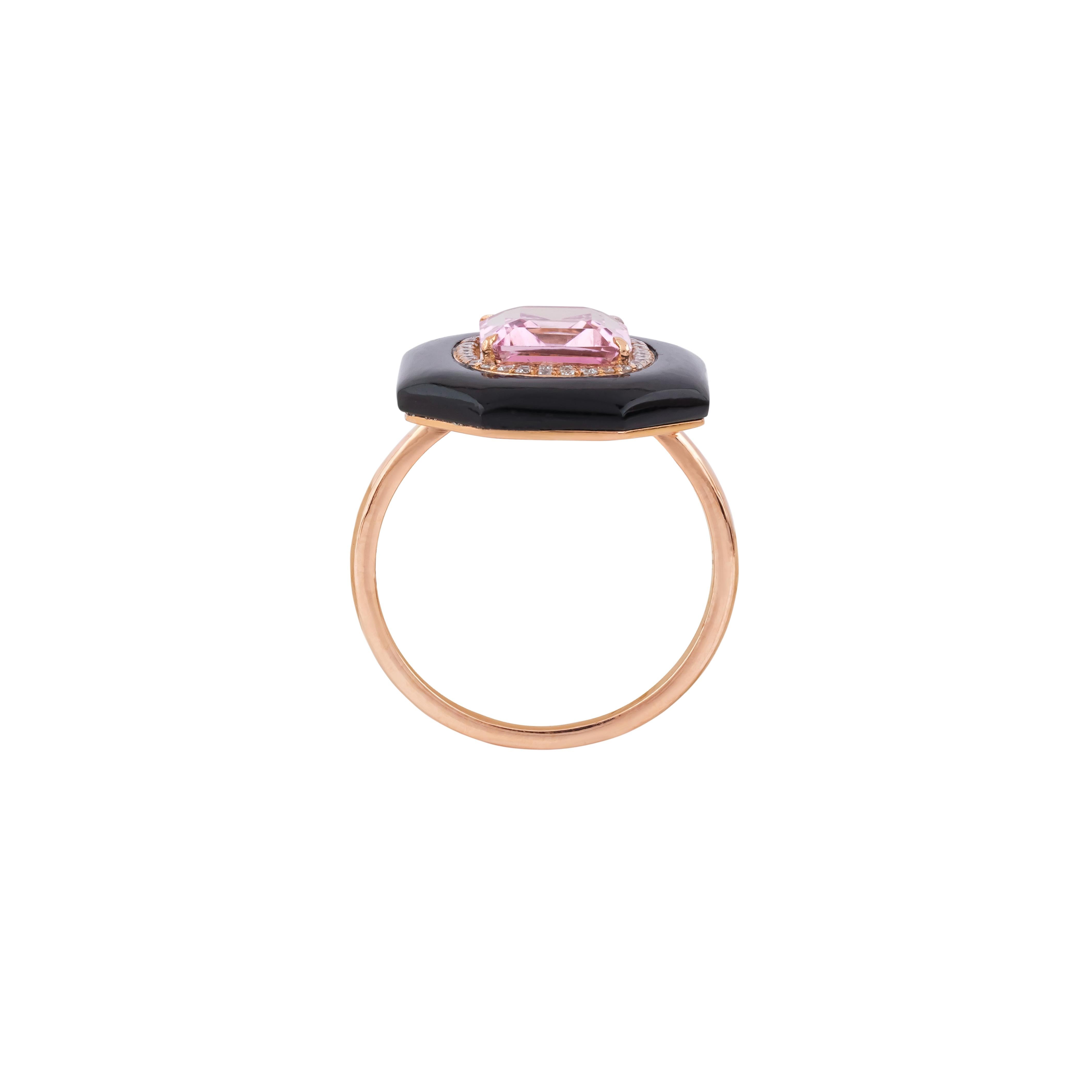 Brilliant Cut 18 Karat Gold 7.03 Carat Diamond, Black Onyx and Morganite Solitaire Ring For Sale