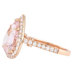 Edwardian Style 7,11 ct Birnenschliff Morganit & Diamant Halo Ring in 18K Rose Gold