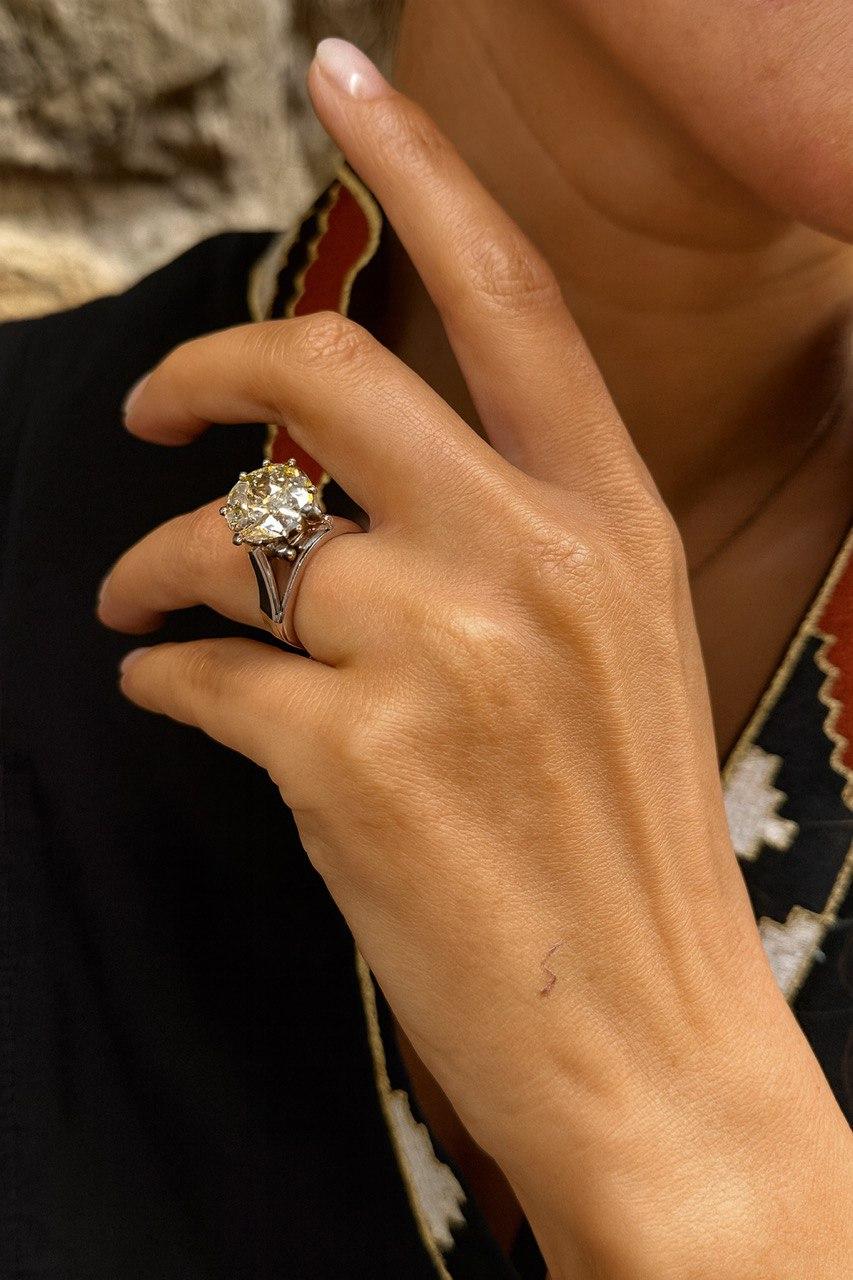 18 Karat Gold 7,15 Karat Solitär-Diamant-Ring im alteuropäischen Schliff. im Zustand „Hervorragend“ im Angebot in Firenze, FI