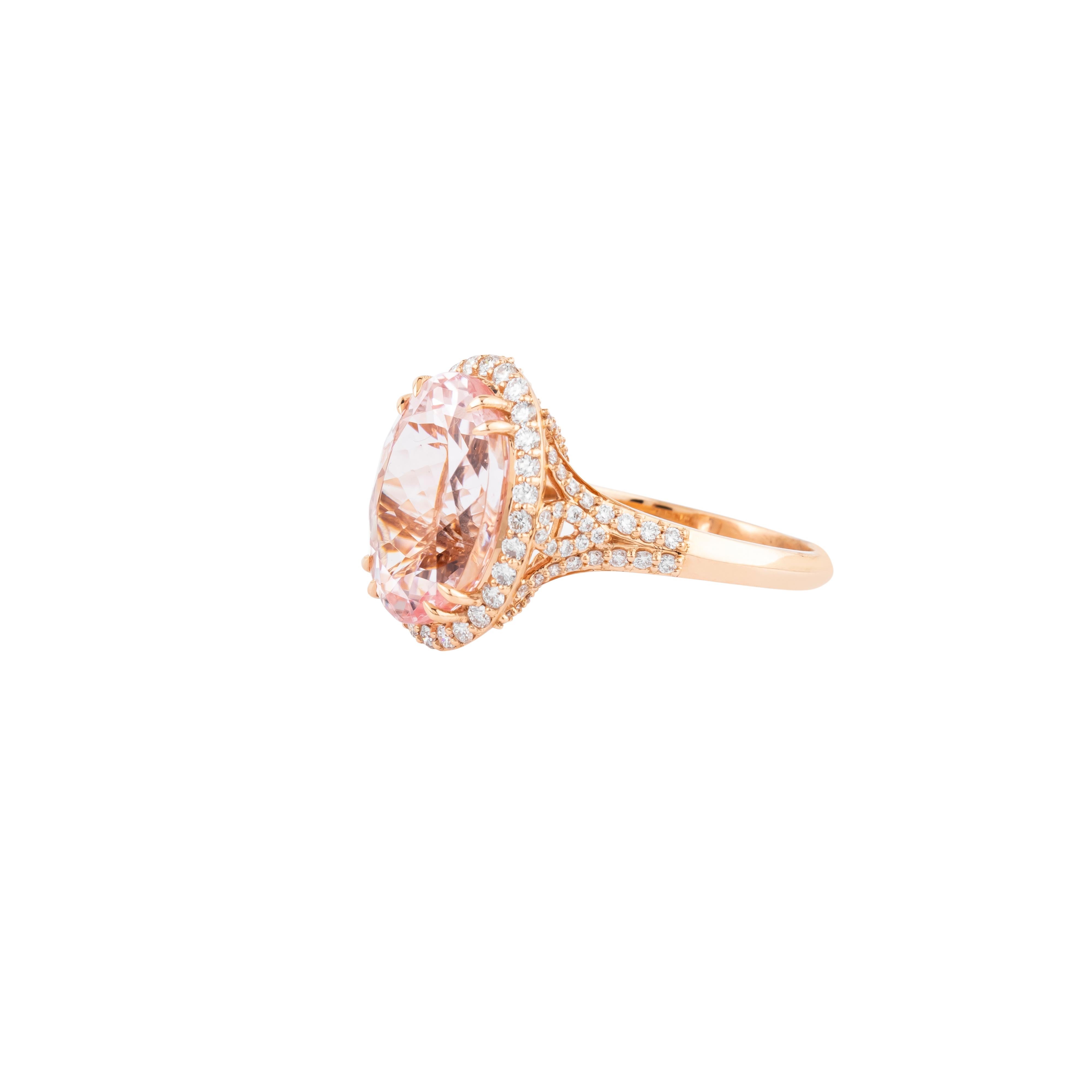 This 18 Karat Gold Cocktail Ring, featuring 7.26 carats of radiant diamonds and a stunning morganite center stone, exudes timeless elegance and refined craftsmanship. The unique design of this piece ensures that each one is a true work of art,