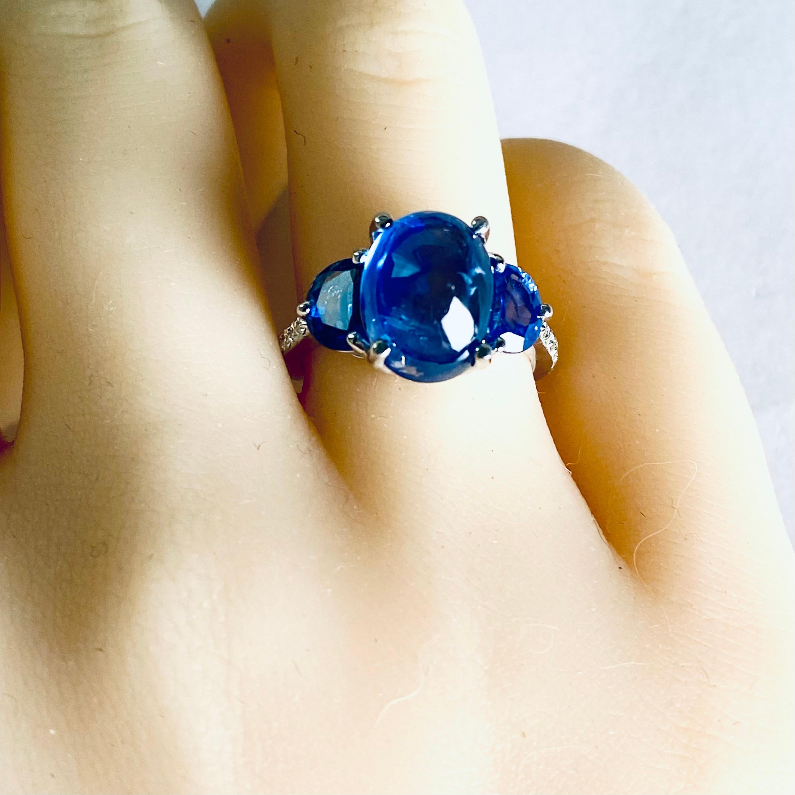 Women's 18 Karat Gold 7.37 Ceylon Cabochon Sapphire Half Moon Sapphire Diamond Ring For Sale