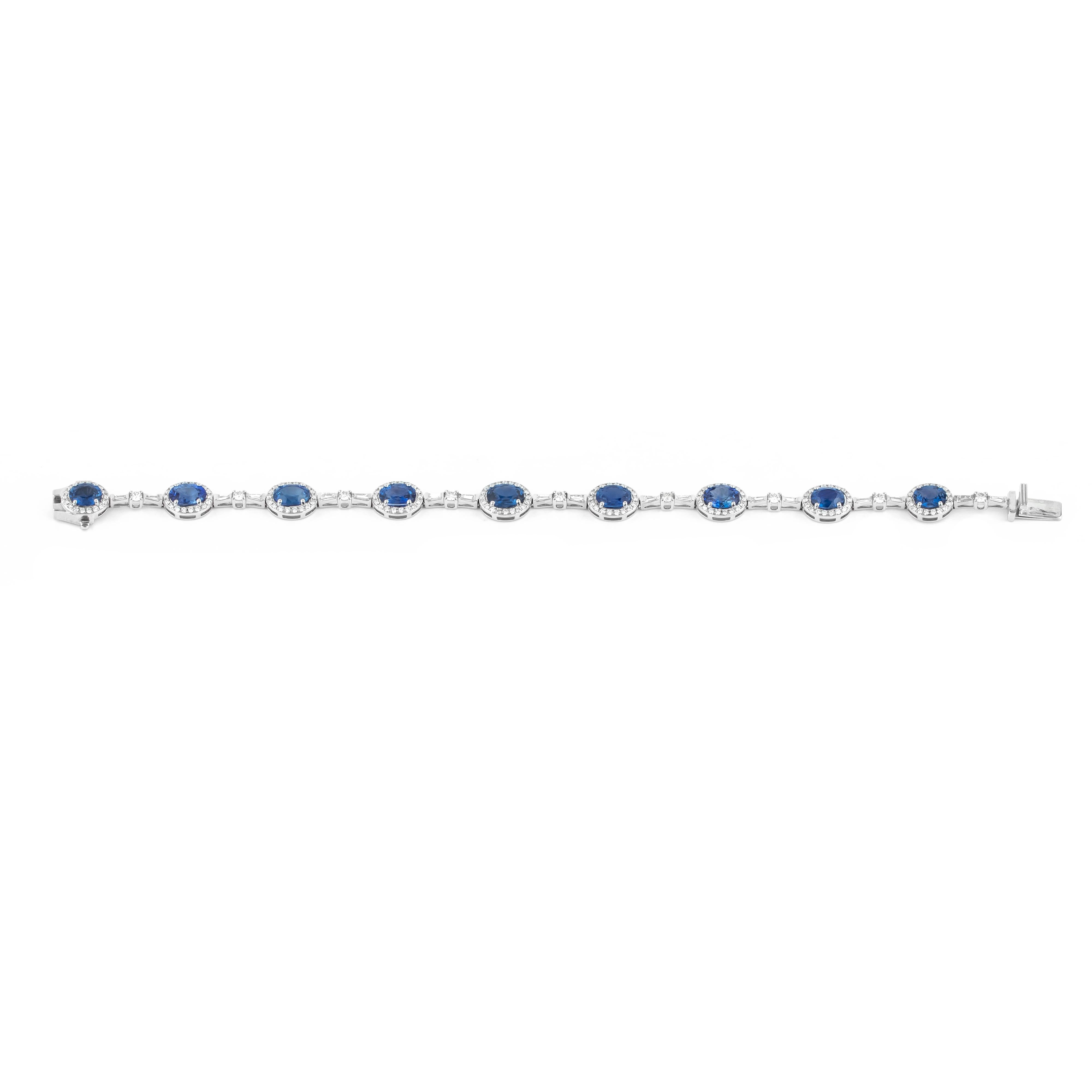 Taille brillant Bracelet tennis en or 18 carats avec saphirs 9,82 carats et diamants en vente
